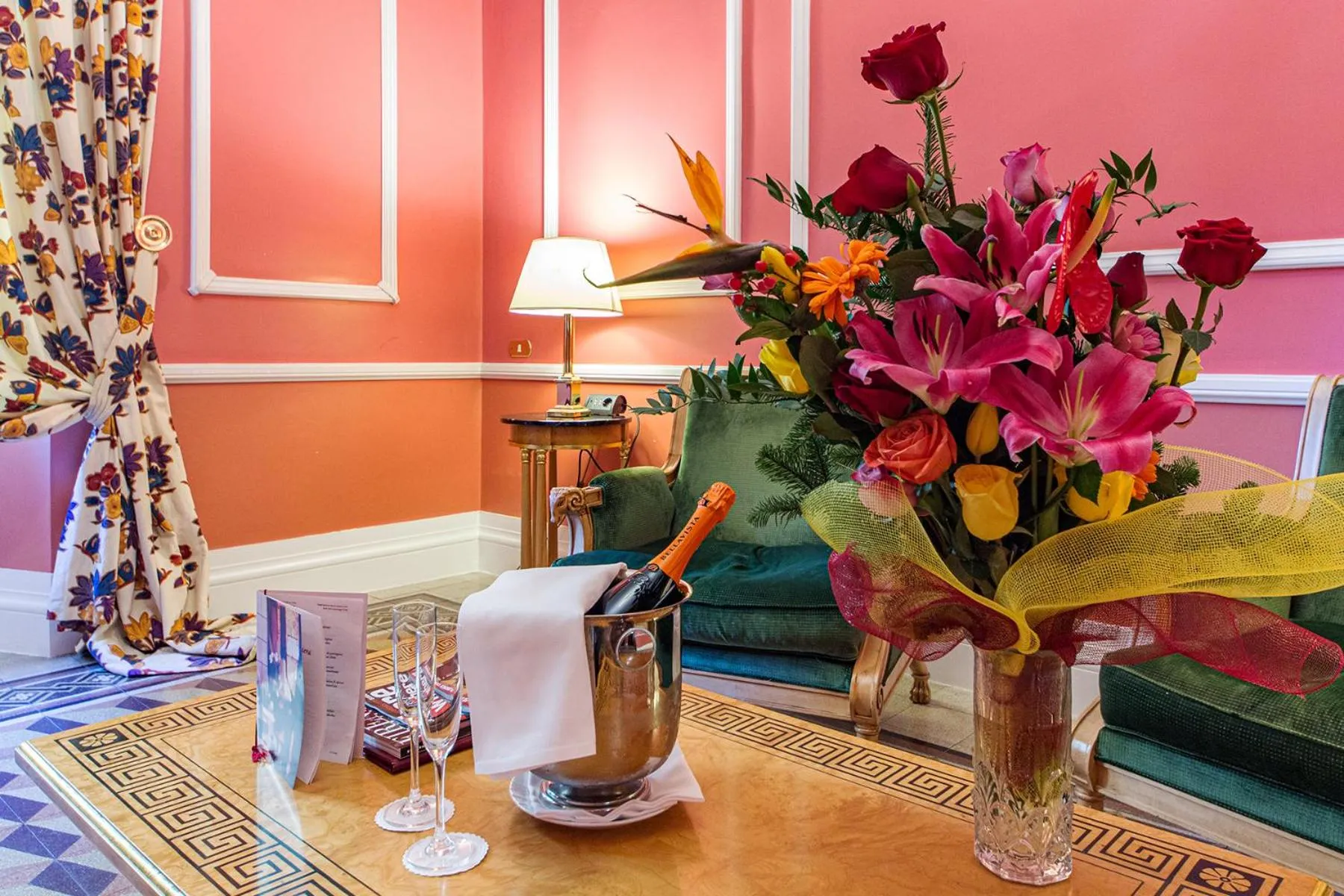 Bedroom in Hotel Albani Firenze