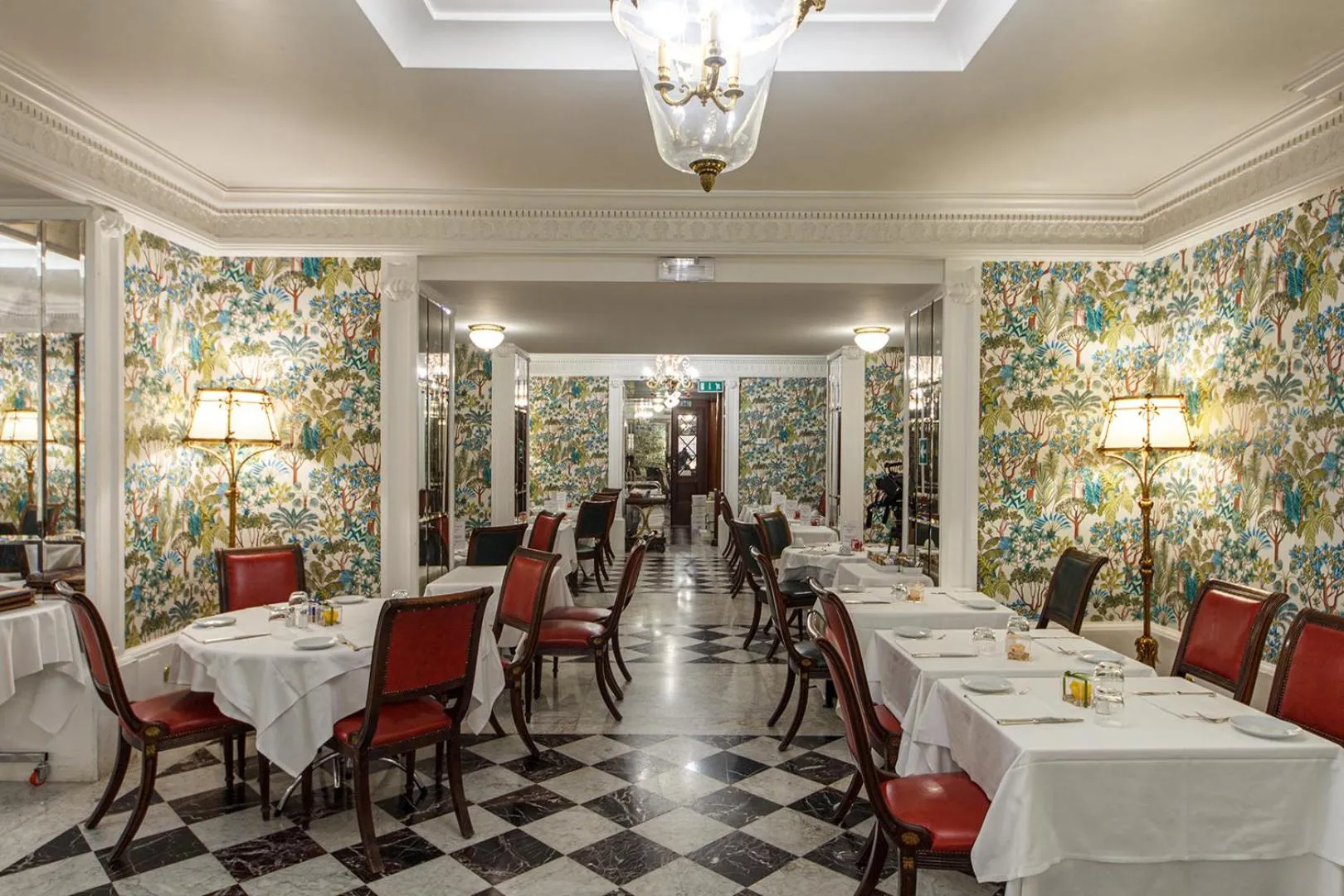 Restaurant/places to eat in Hotel Albani Firenze