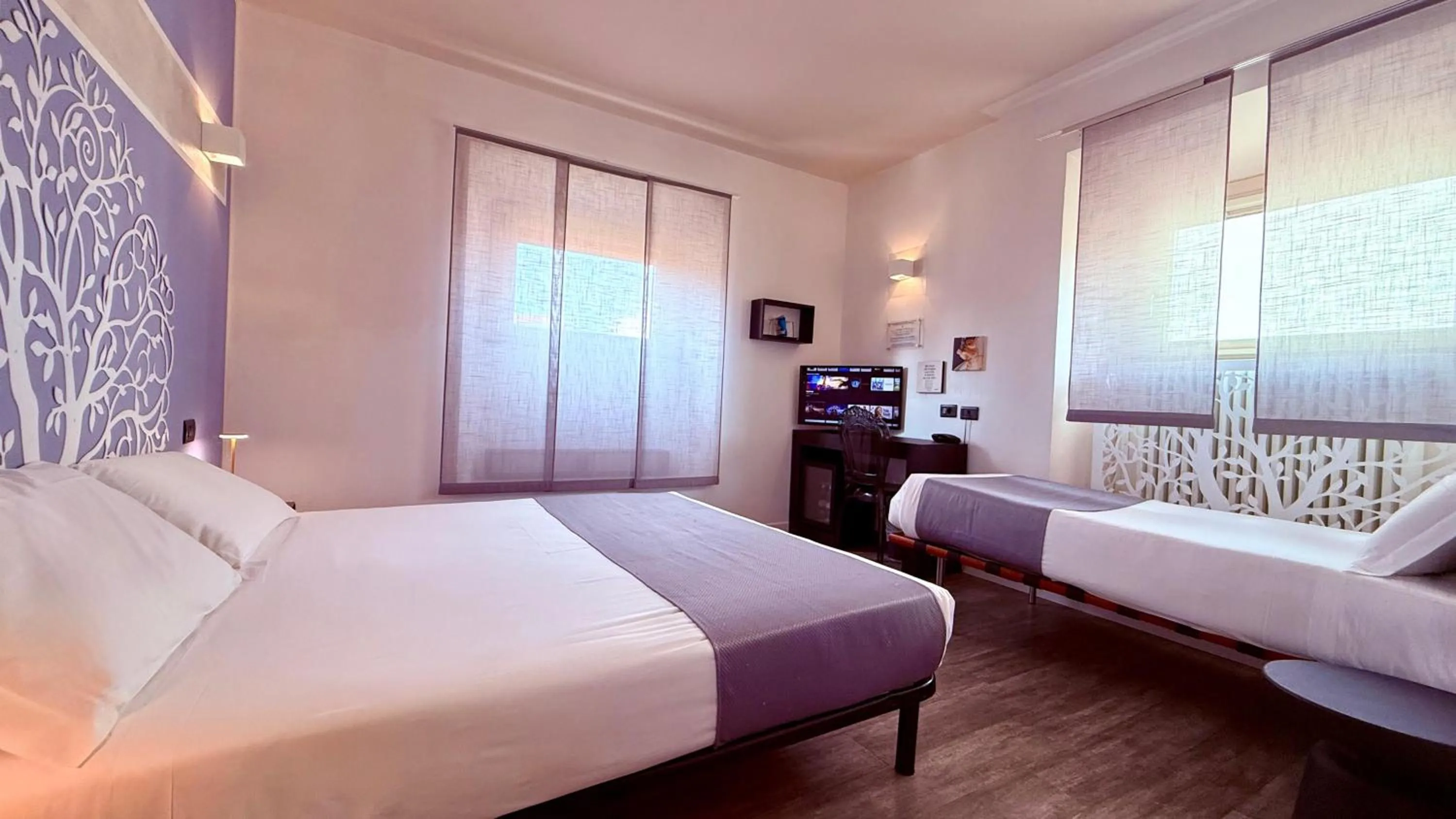 Bedroom, Bed in Hotel Europa Varese