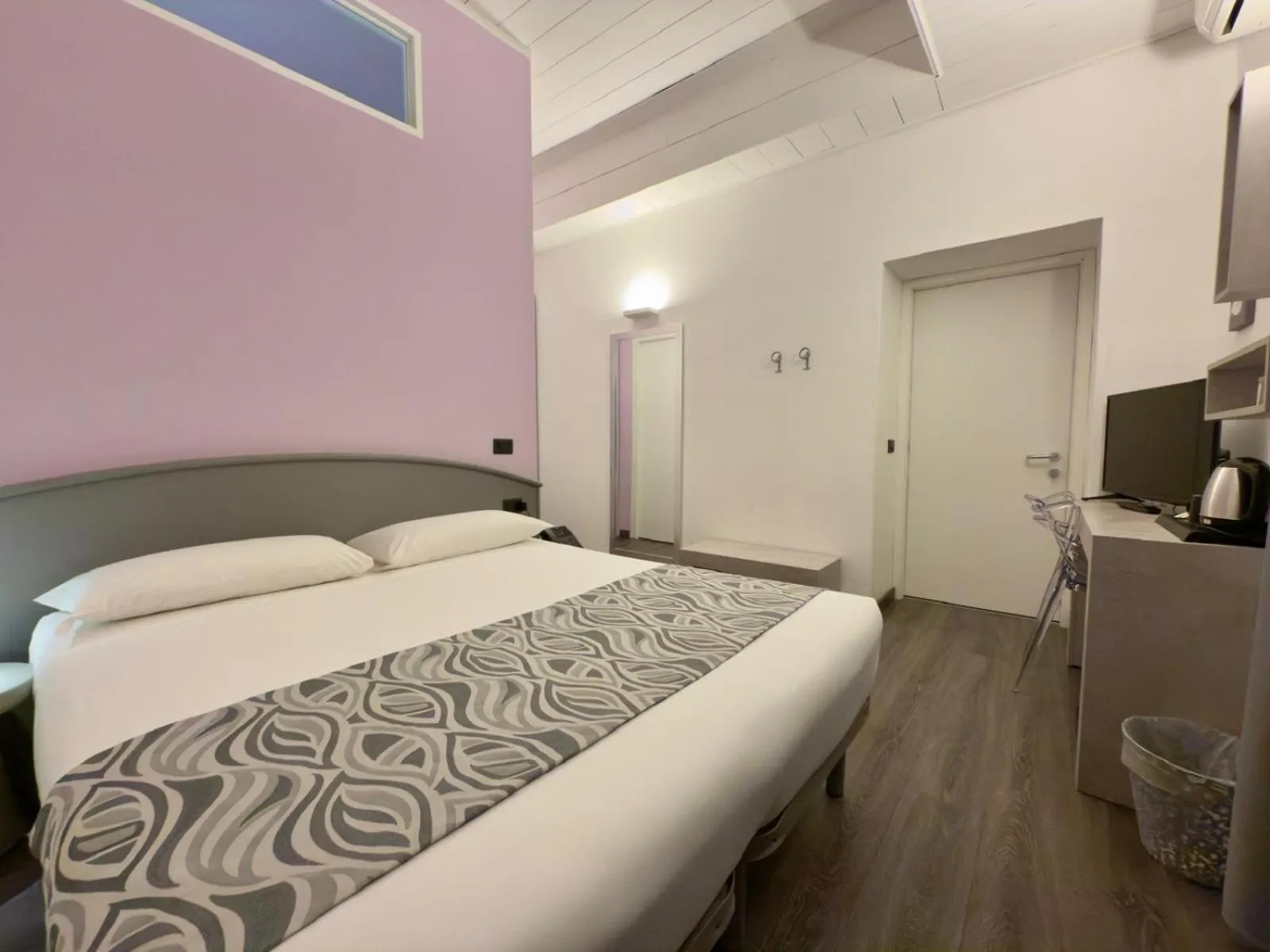 Bed in Hotel Europa Varese