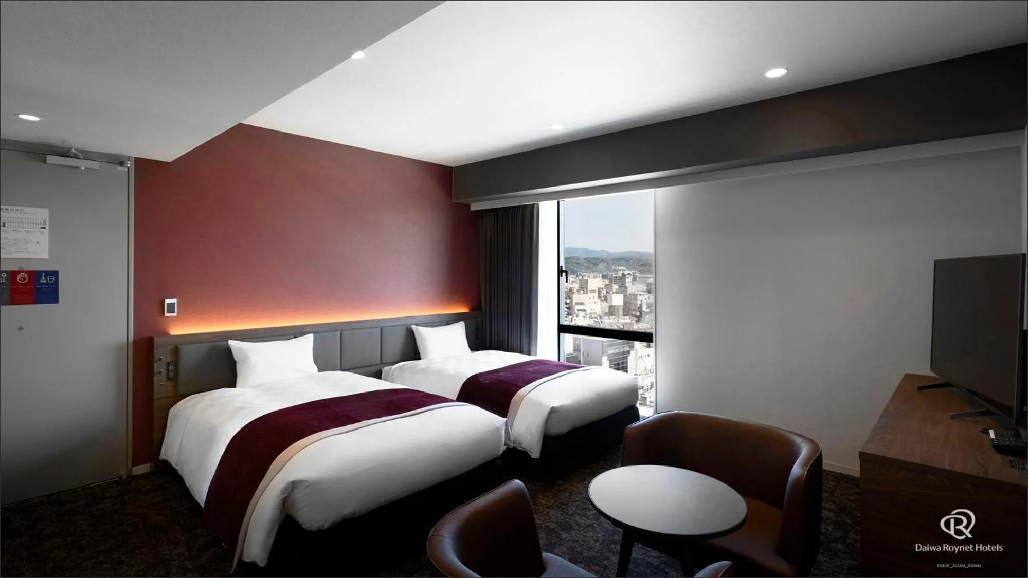 Photo of the whole room, Bed in Daiwa Roynet Hotel Kagoshima Tenmonkan PREMIER - former Daiwa Roynet Hotel Kagoshima Tenmonkan