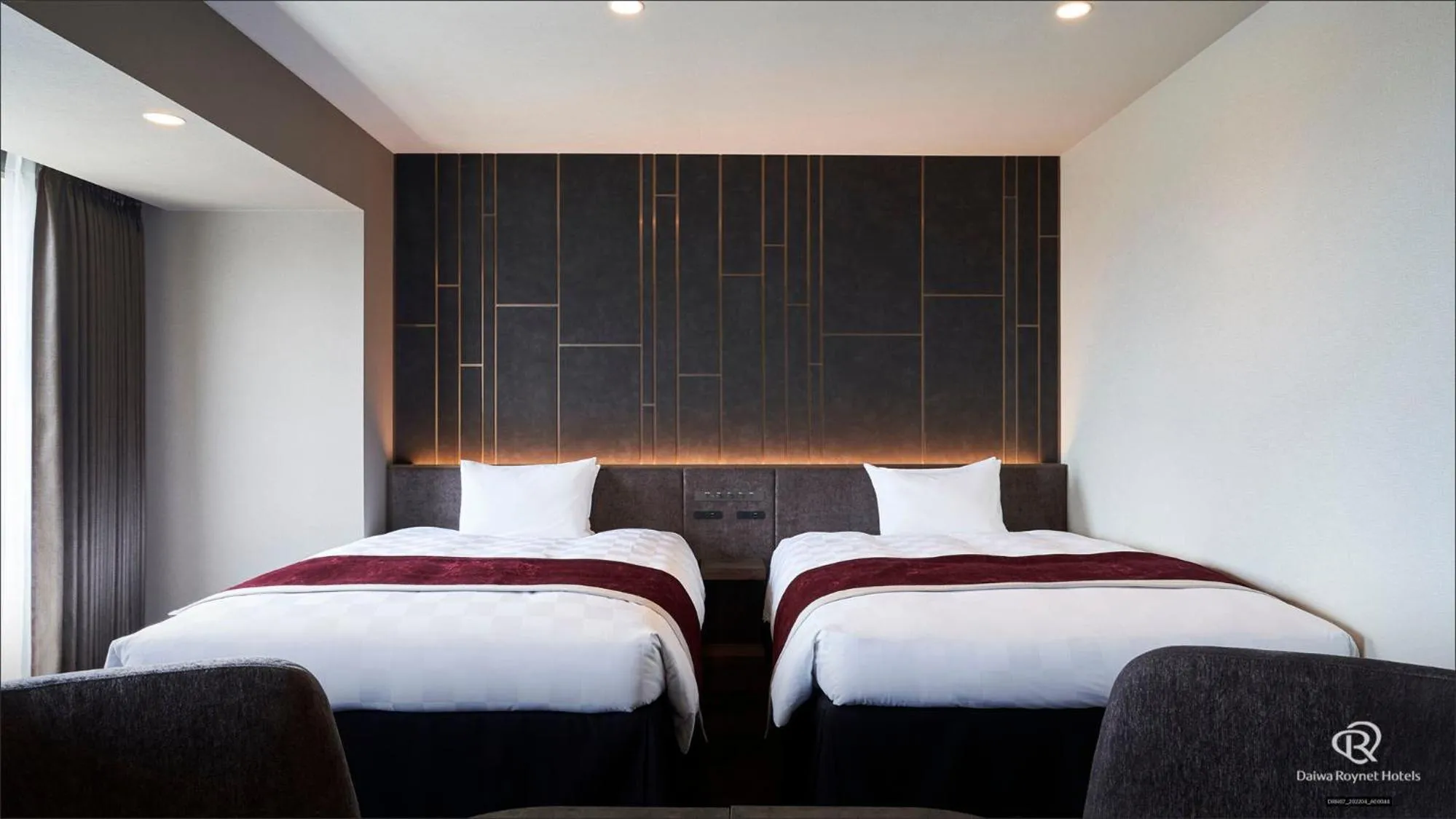 Photo of the whole room, Bed in Daiwa Roynet Hotel Kagoshima Tenmonkan PREMIER - former Daiwa Roynet Hotel Kagoshima Tenmonkan