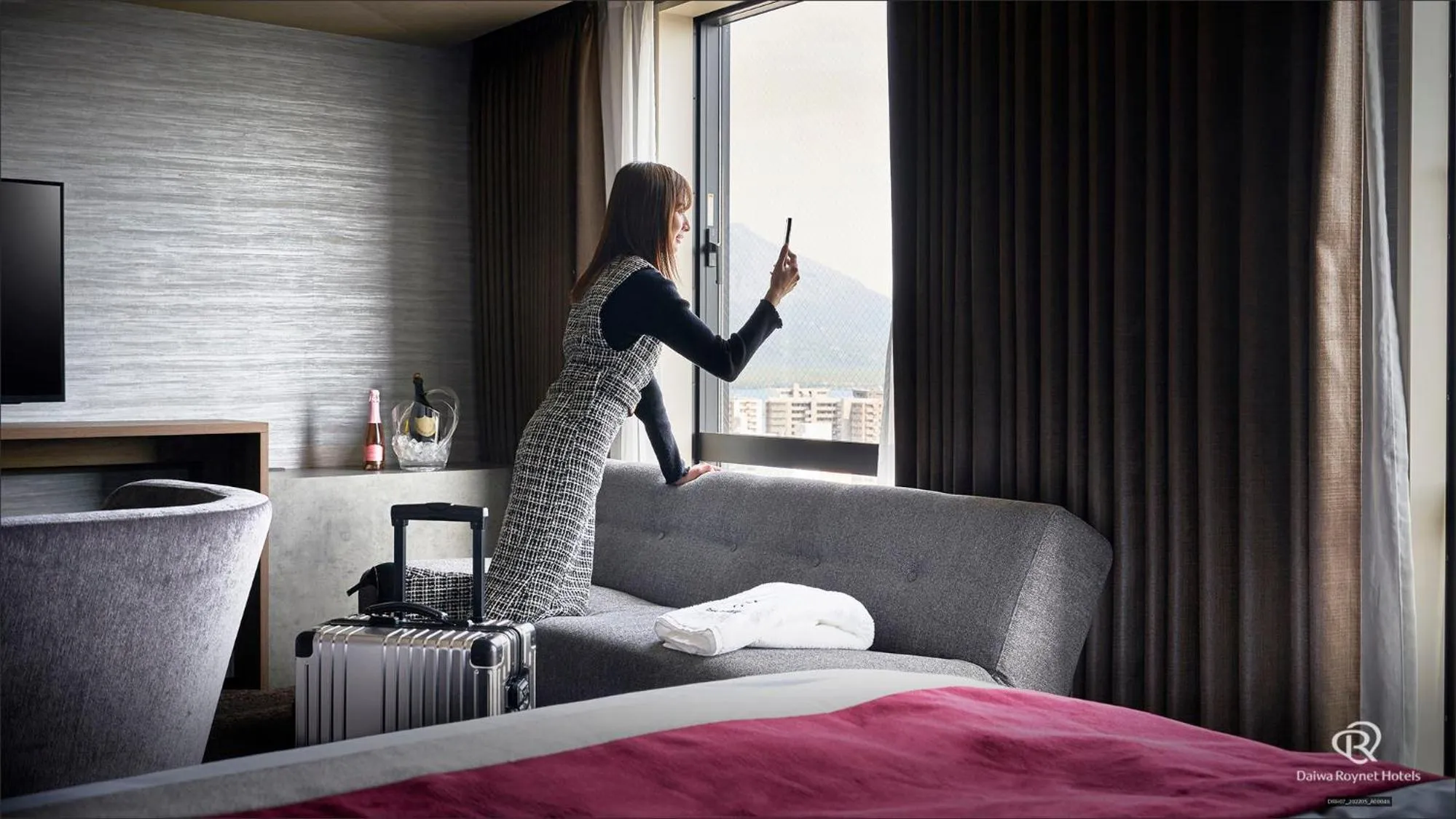 Photo of the whole room, Bed in Daiwa Roynet Hotel Kagoshima Tenmonkan PREMIER - former Daiwa Roynet Hotel Kagoshima Tenmonkan