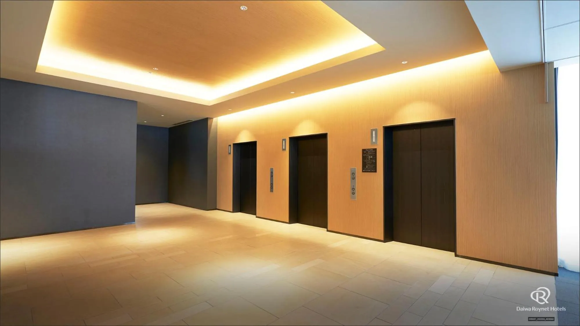 elevator in Daiwa Roynet Hotel Kagoshima Tenmonkan PREMIER - former Daiwa Roynet Hotel Kagoshima Tenmonkan