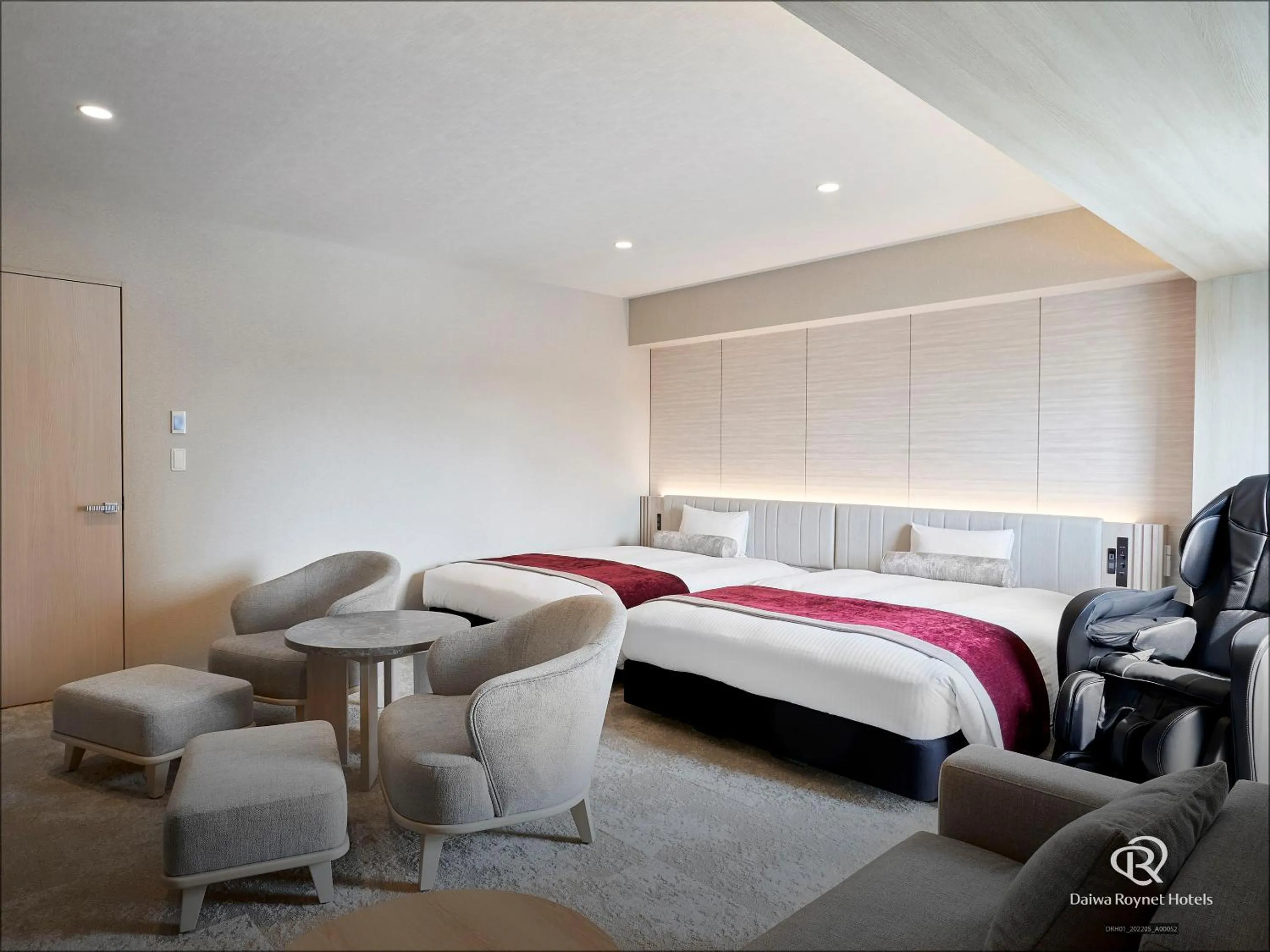 Bed in Daiwa Roynet Hotel Sendai Nishiguchi PREMIER