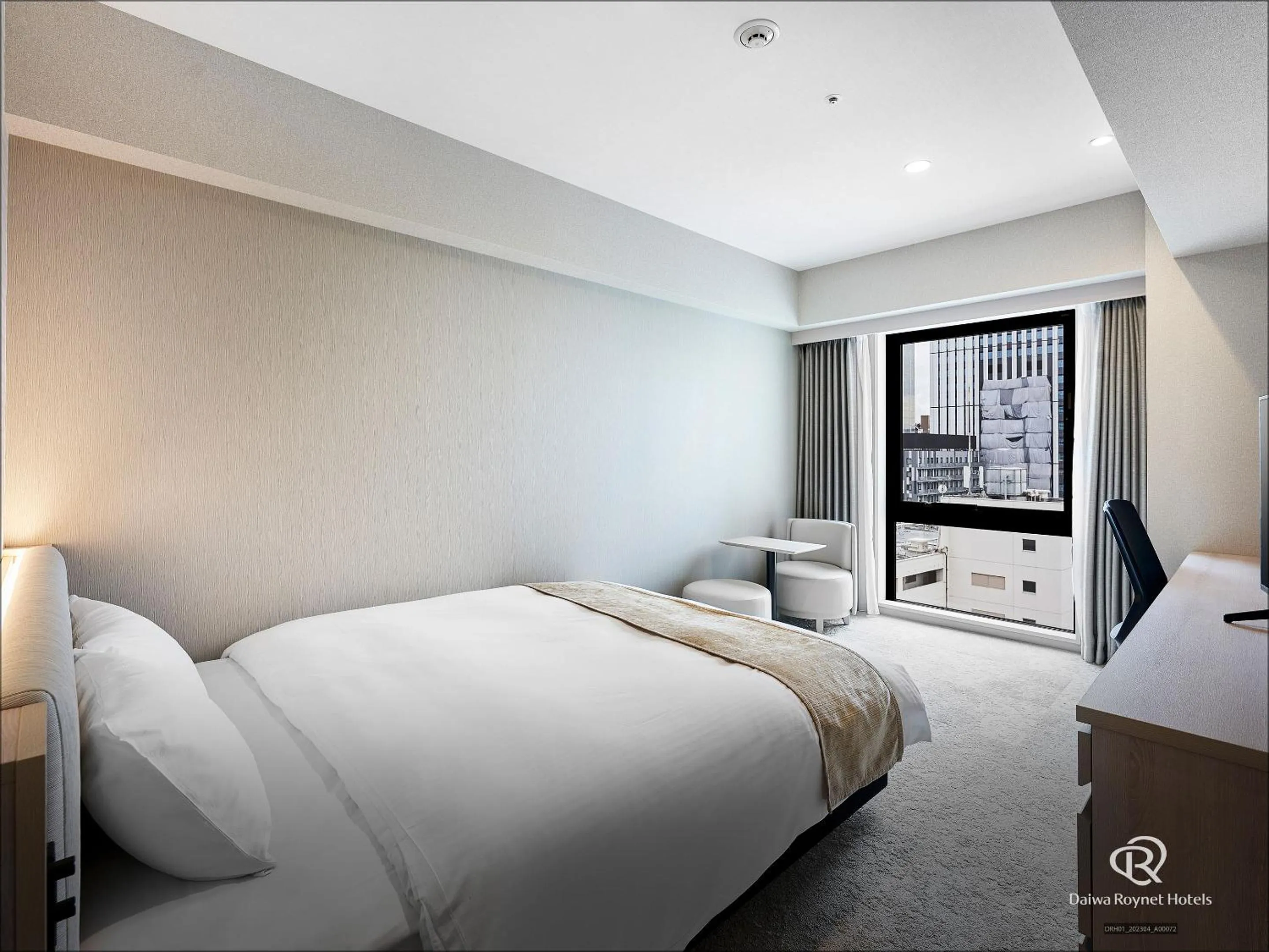 Bed in Daiwa Roynet Hotel Sendai Nishiguchi PREMIER