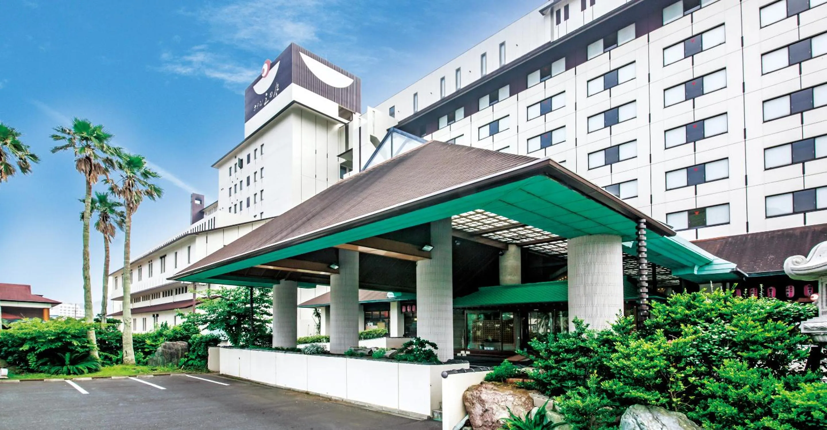 Property building in Mikazuki Sea-Park Hotel Awa Kamogawa