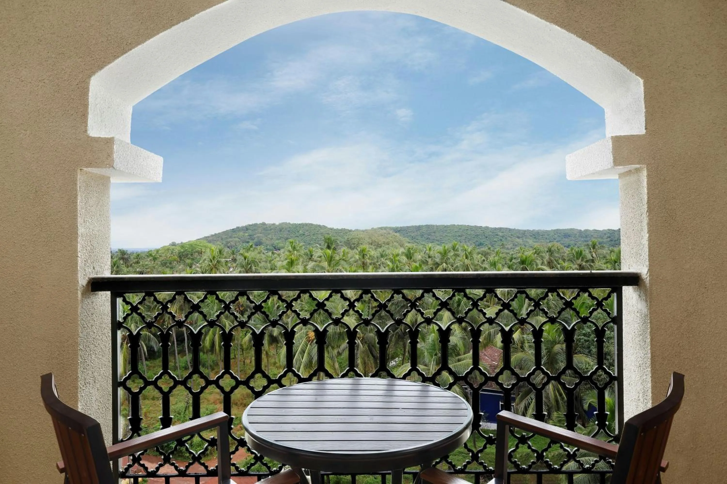 Photo of the whole room in Fairfield by Marriott Goa Calangute