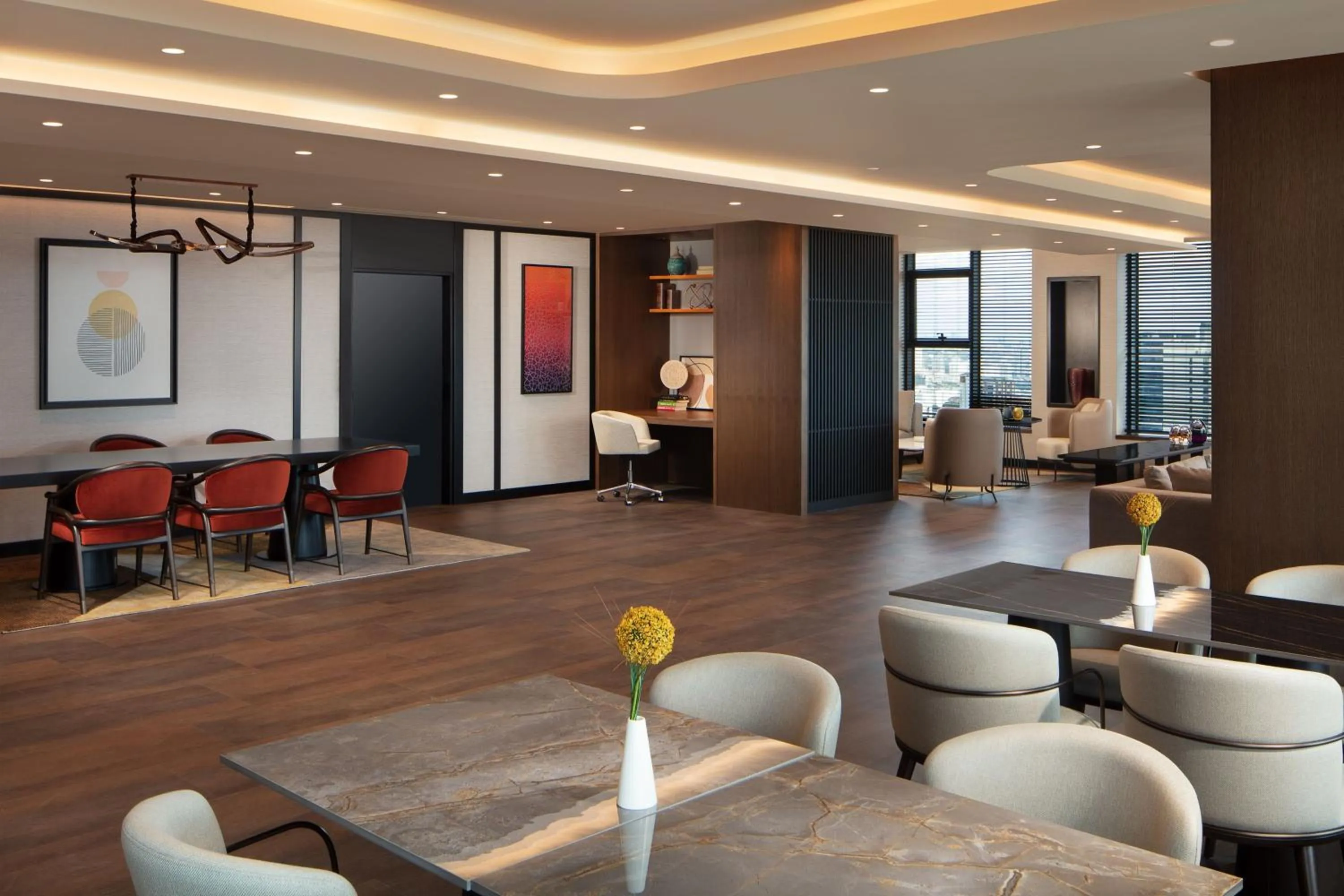 Lounge or bar in Sheraton Istanbul Esenyurt