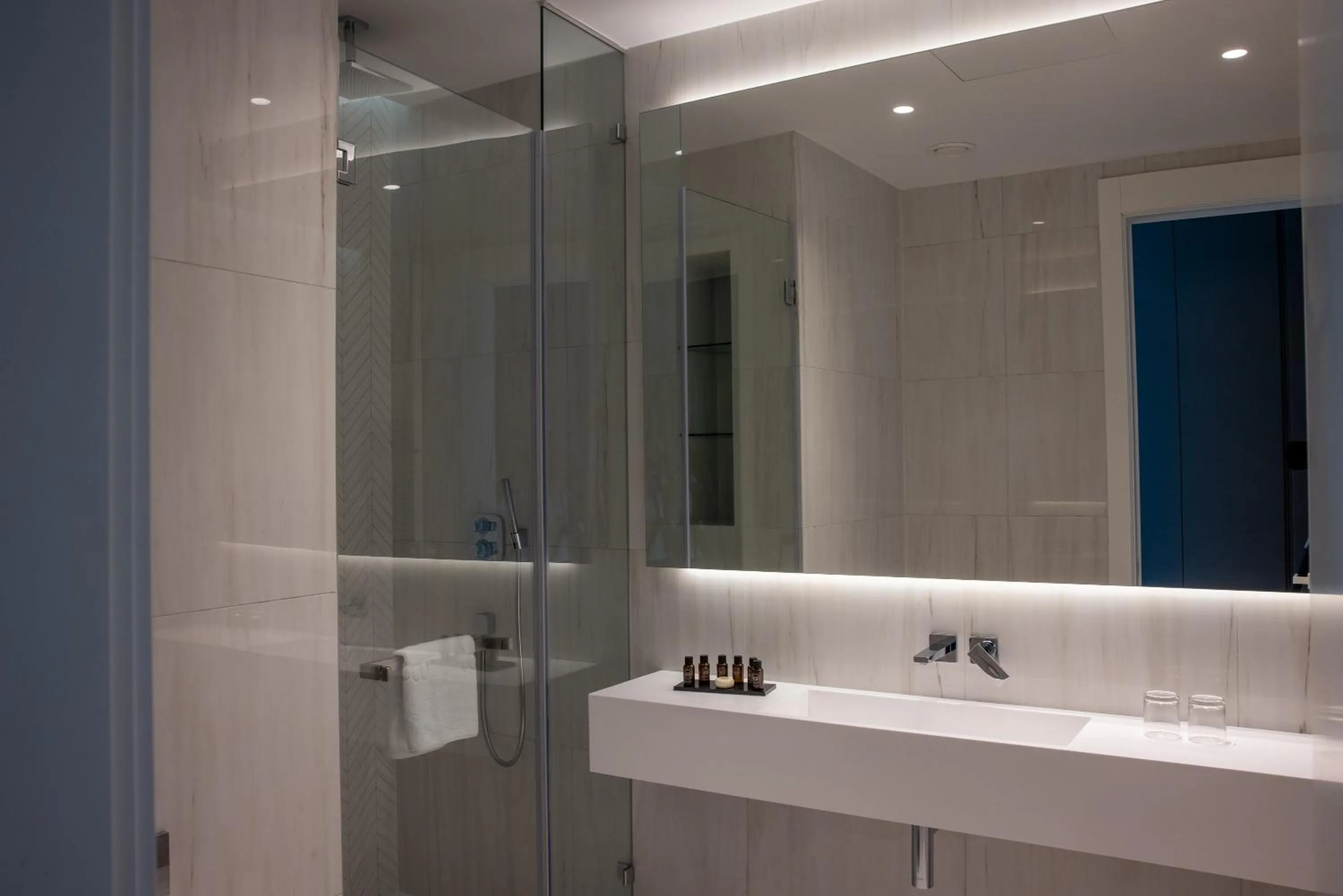 Bathroom in Limassol Del Mar