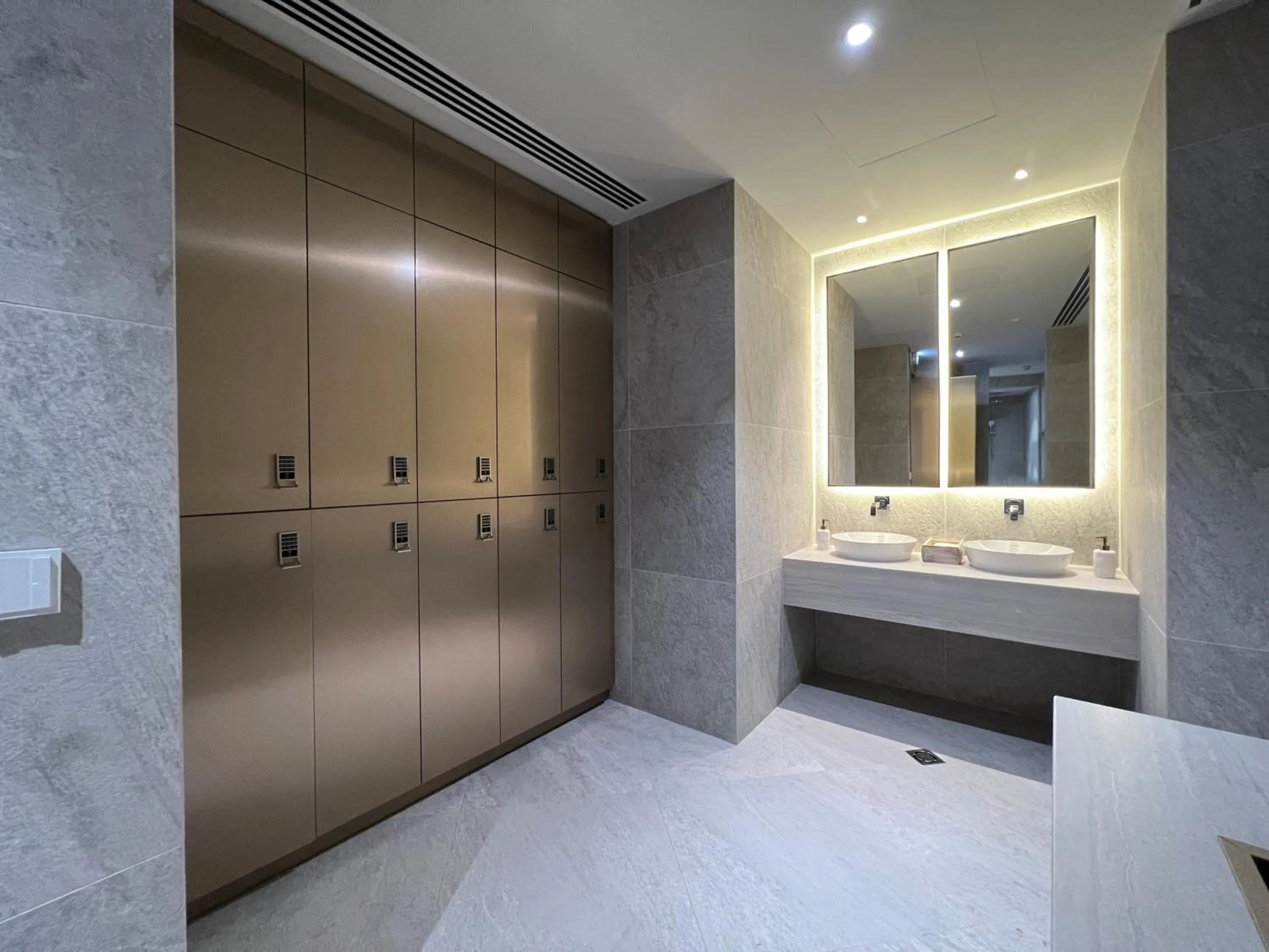 Bathroom in Limassol Del Mar