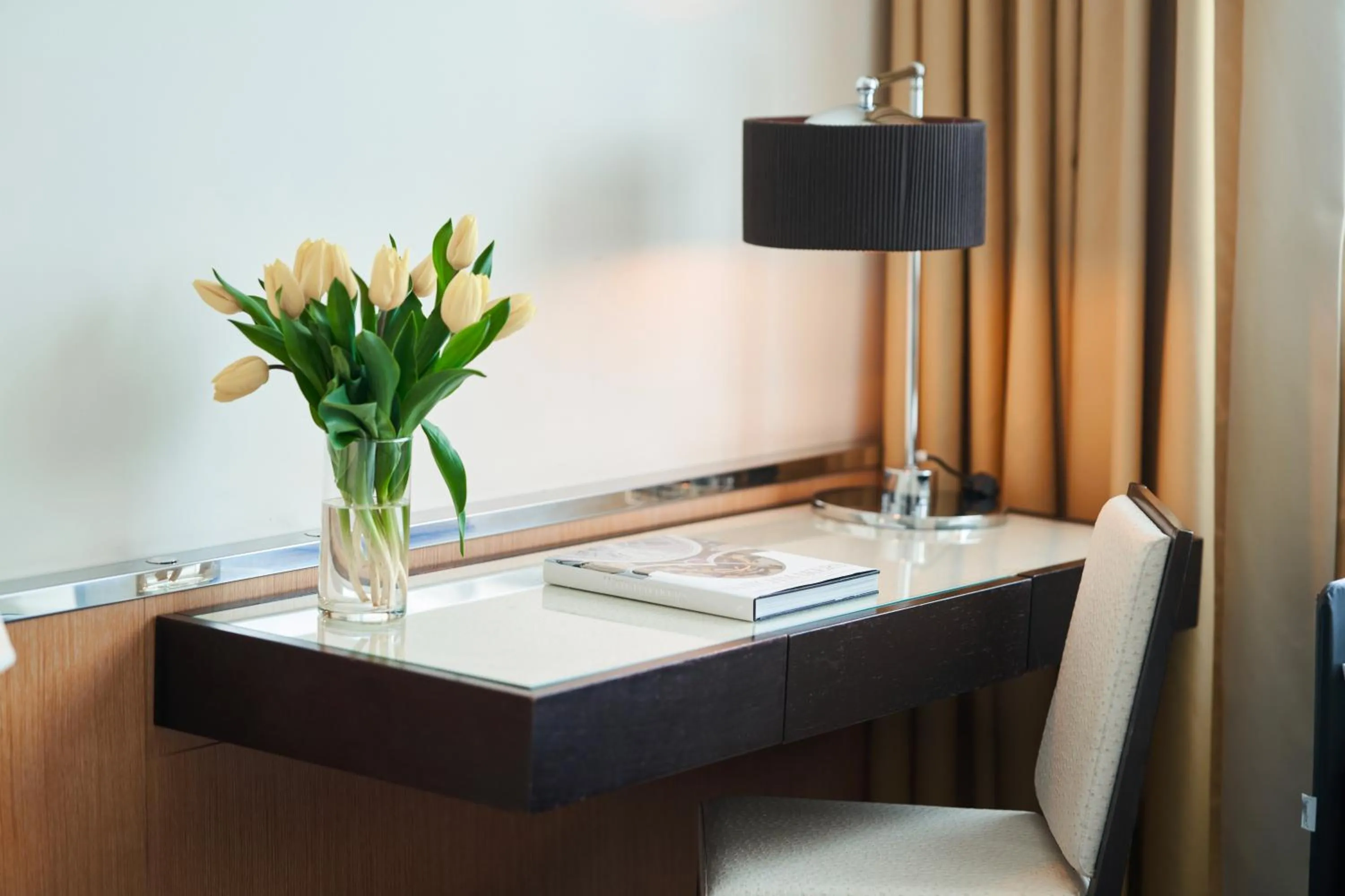 Bedroom in UNA Hotels Malpensa