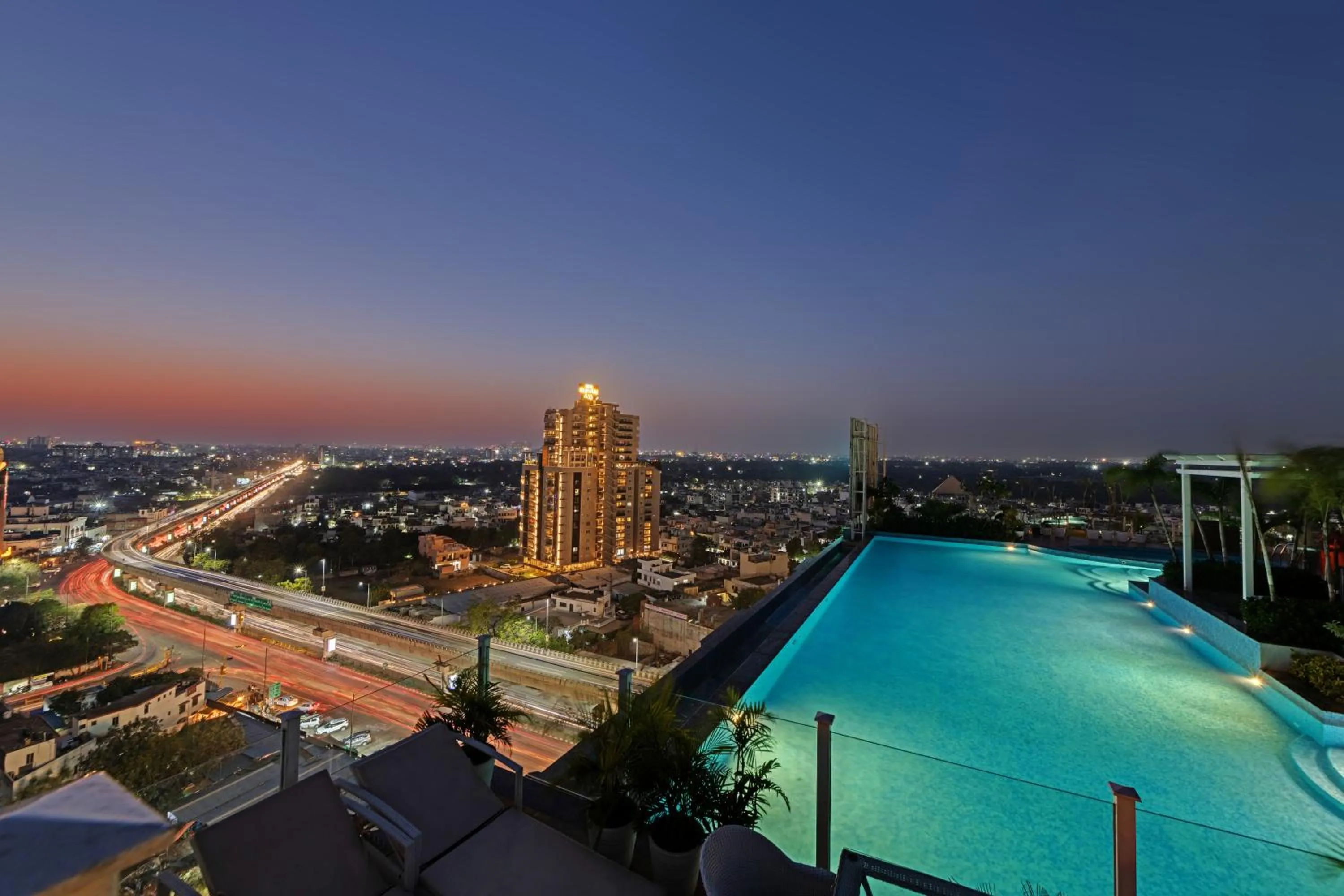 Swimming pool in The Fern Habitat, Jaipur