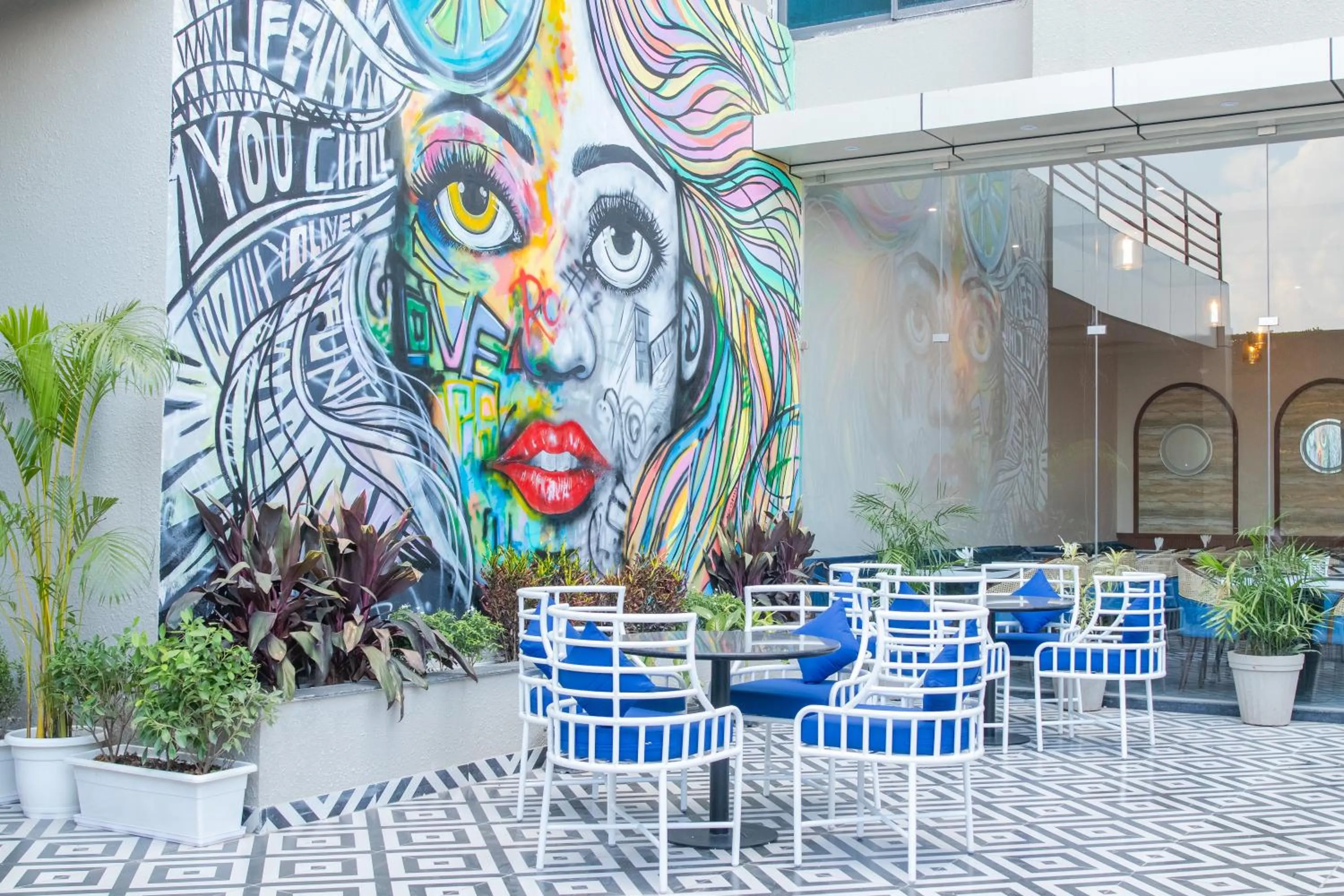 Restaurant/places to eat in The Fern Habitat, Jaipur