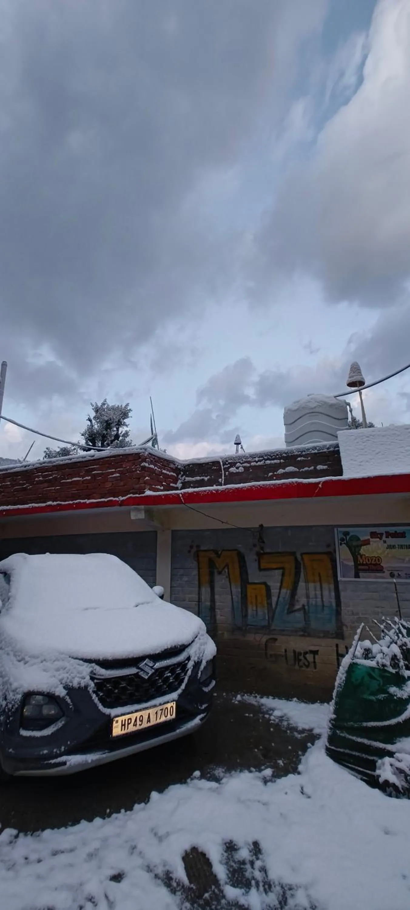 Parking in MOZO Inn&Cafe Jibhi