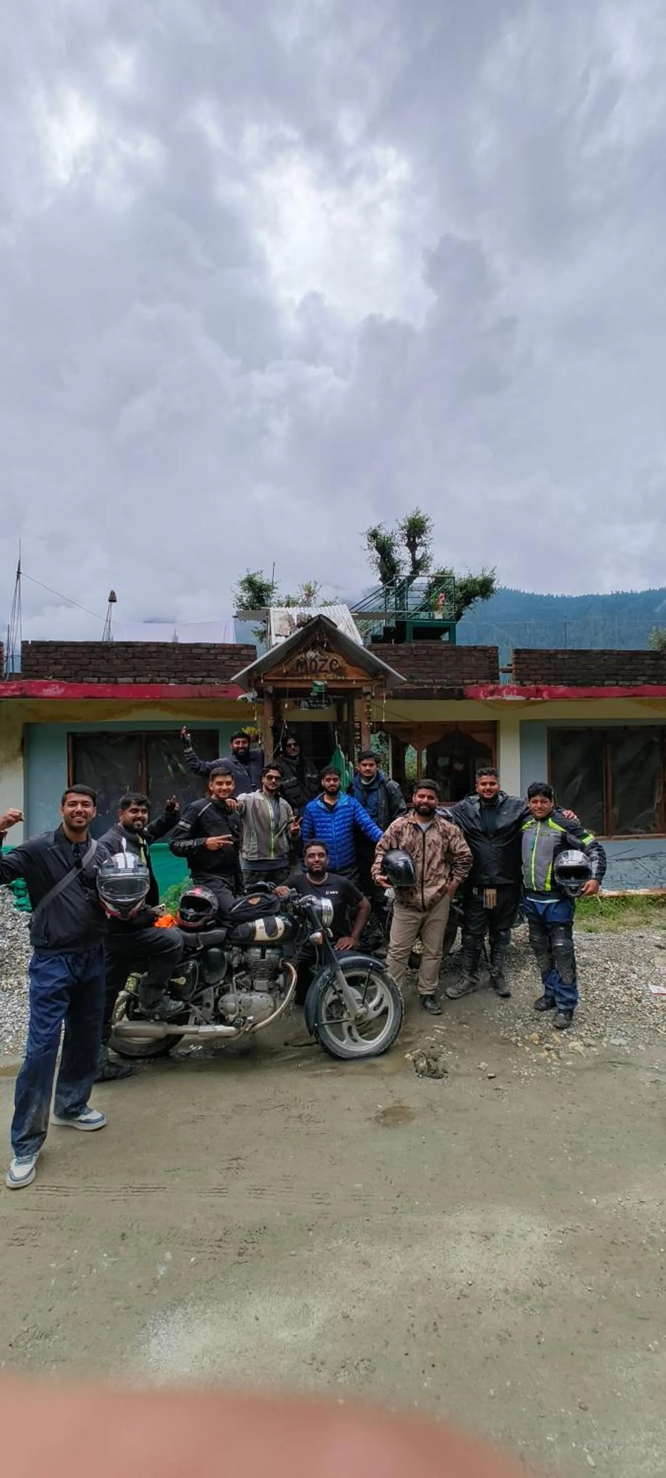 group of guests in MOZO Inn&Cafe Jibhi