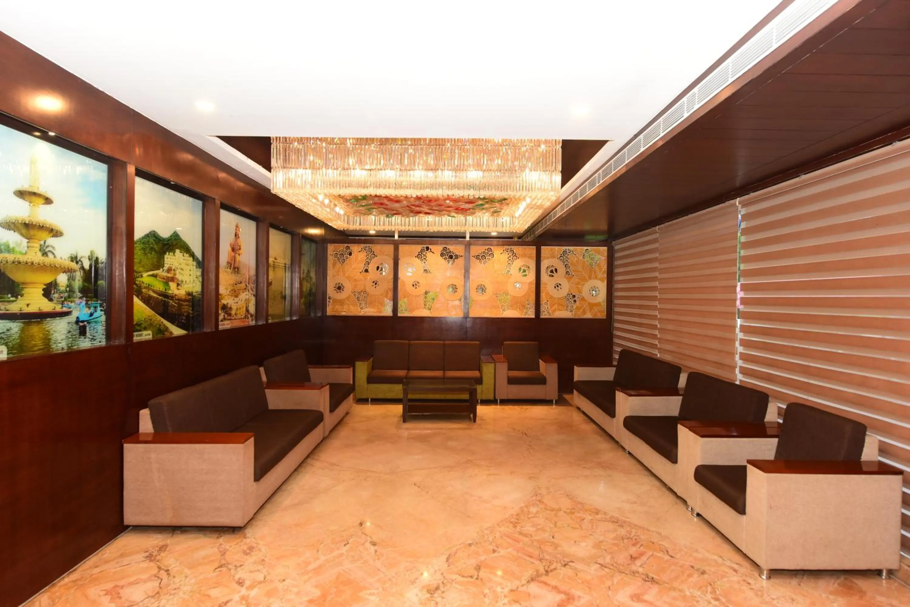 Lobby or reception in Hotel Yois