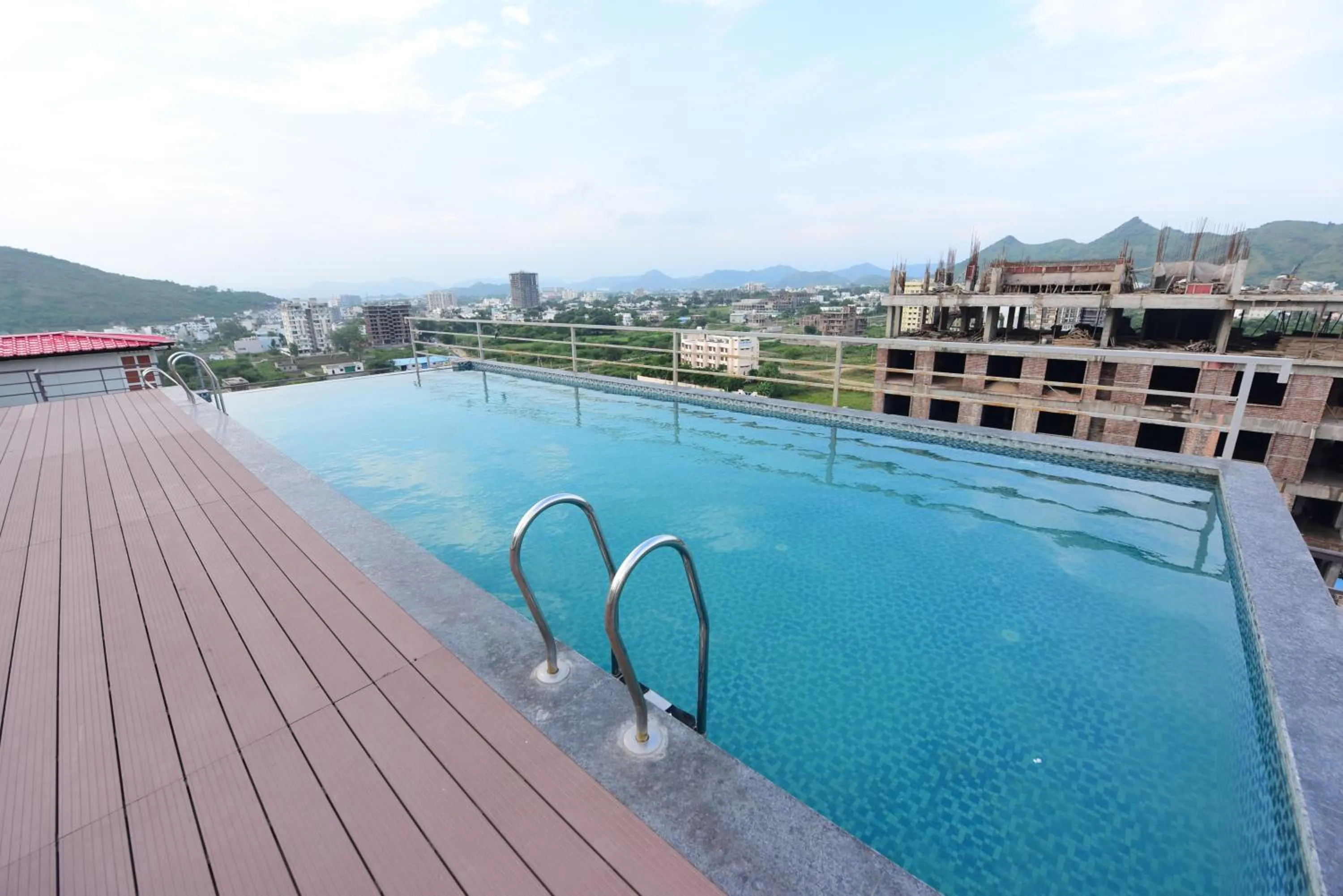Pool view in Hotel Yois