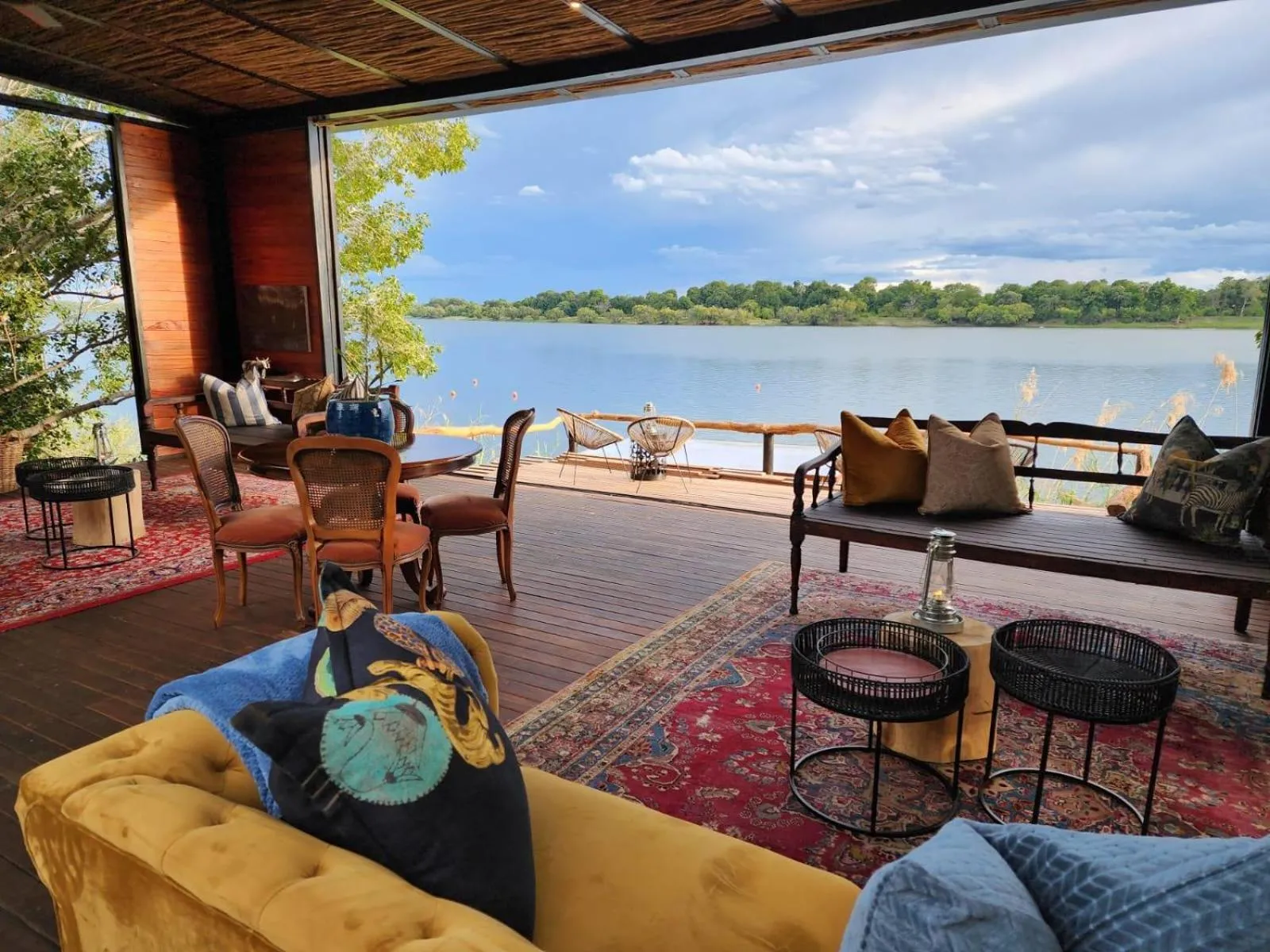 Mukwa River Lodge