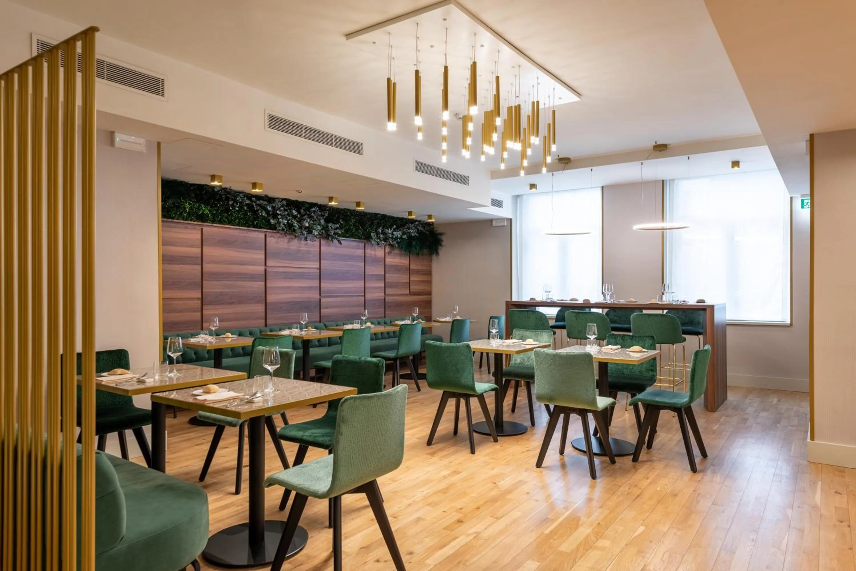 Restaurant/places to eat in Hotel Tocq