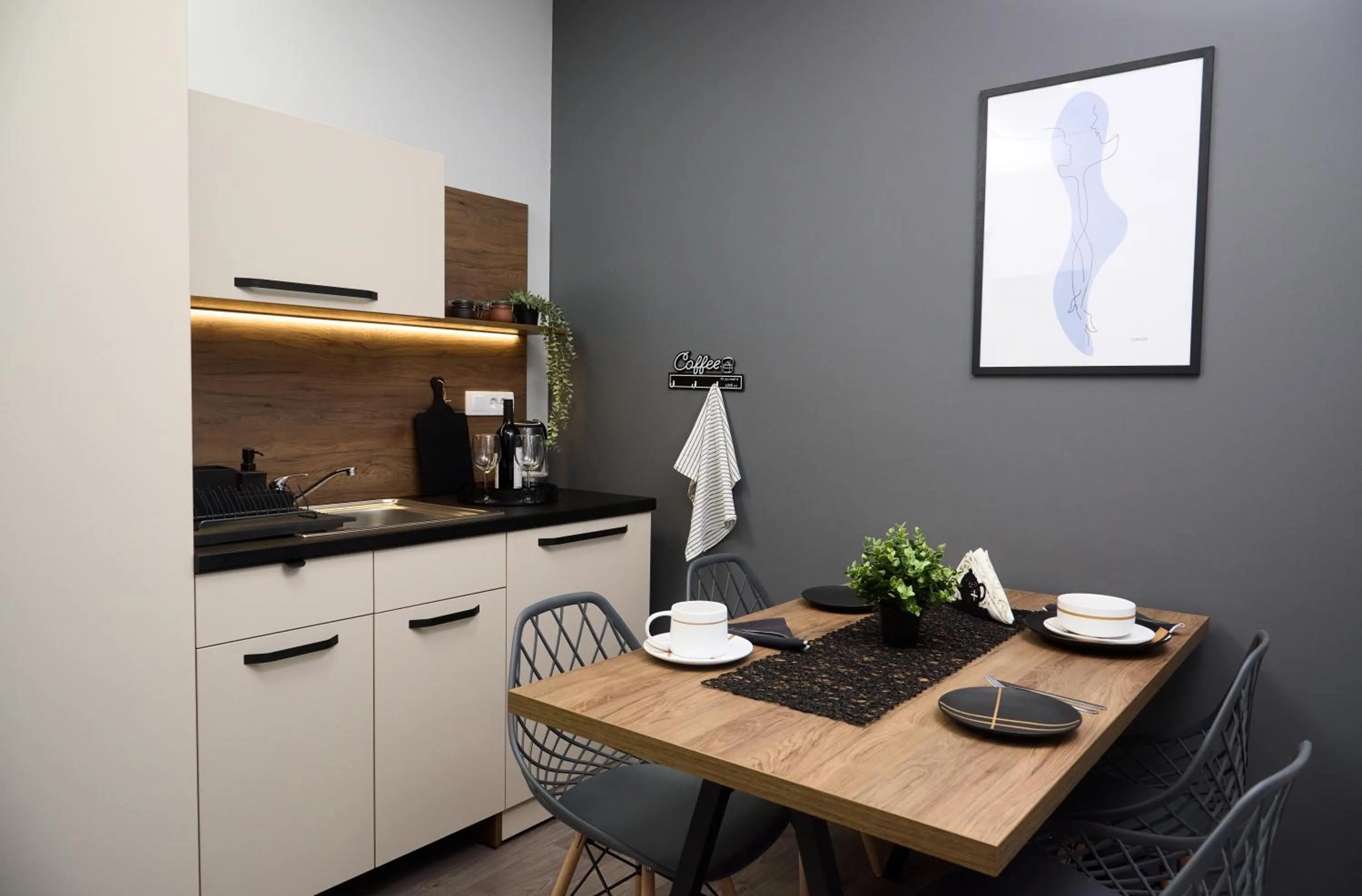 Manoir Apartments City Center