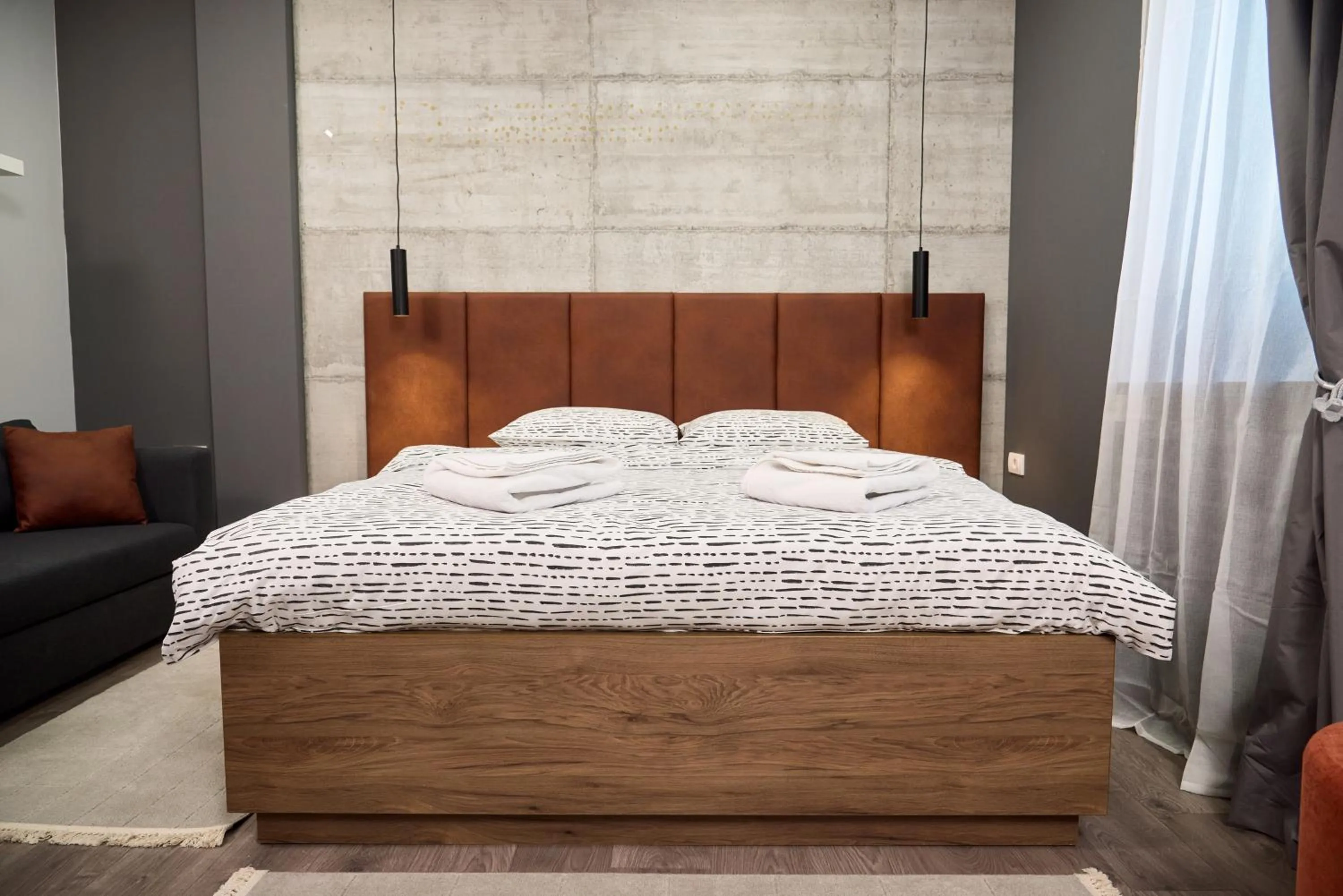 Bed in Manoir Apartments City Center