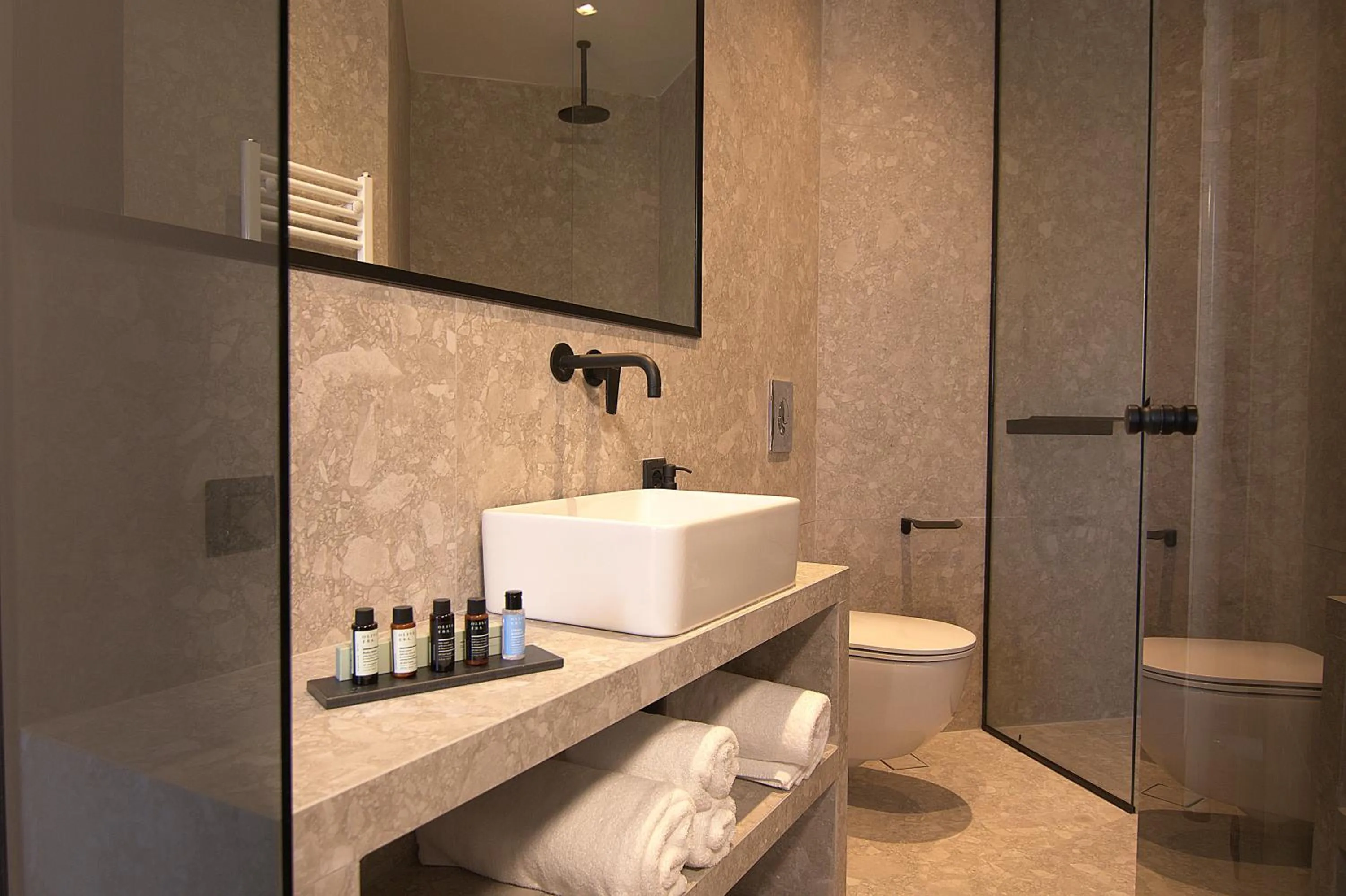 Toilet in Cityzoe Athens Suites