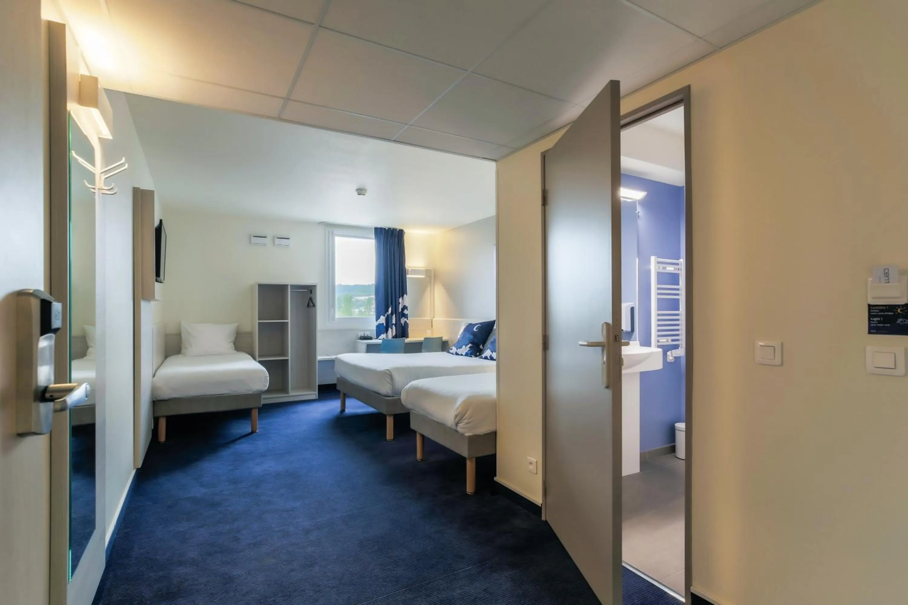 Bedroom, Bed in ACE Hôtel Thionville - Porte du Luxembourg