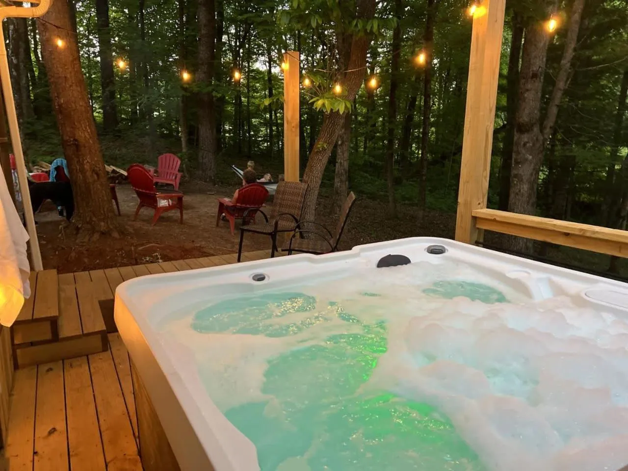 Less than 3 miles to Downtown with firepit