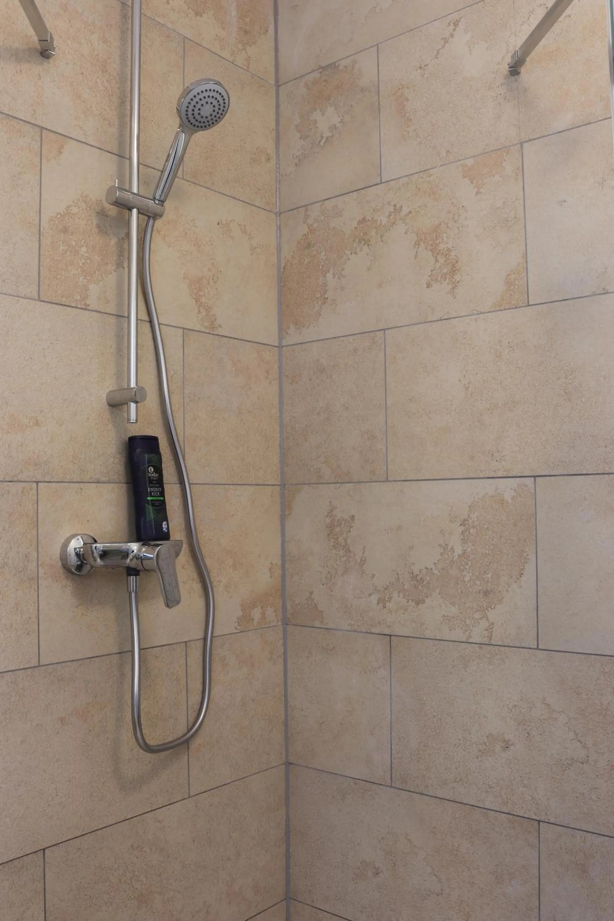 Bathroom in Motel Bergtheim - Self Check-in