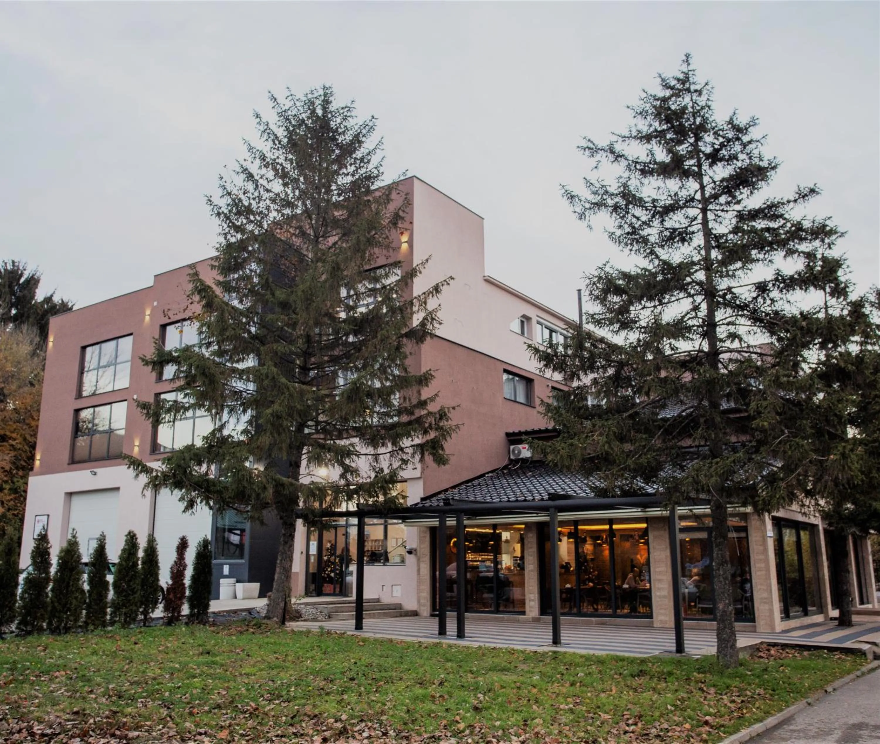 Property building in Monogramlux