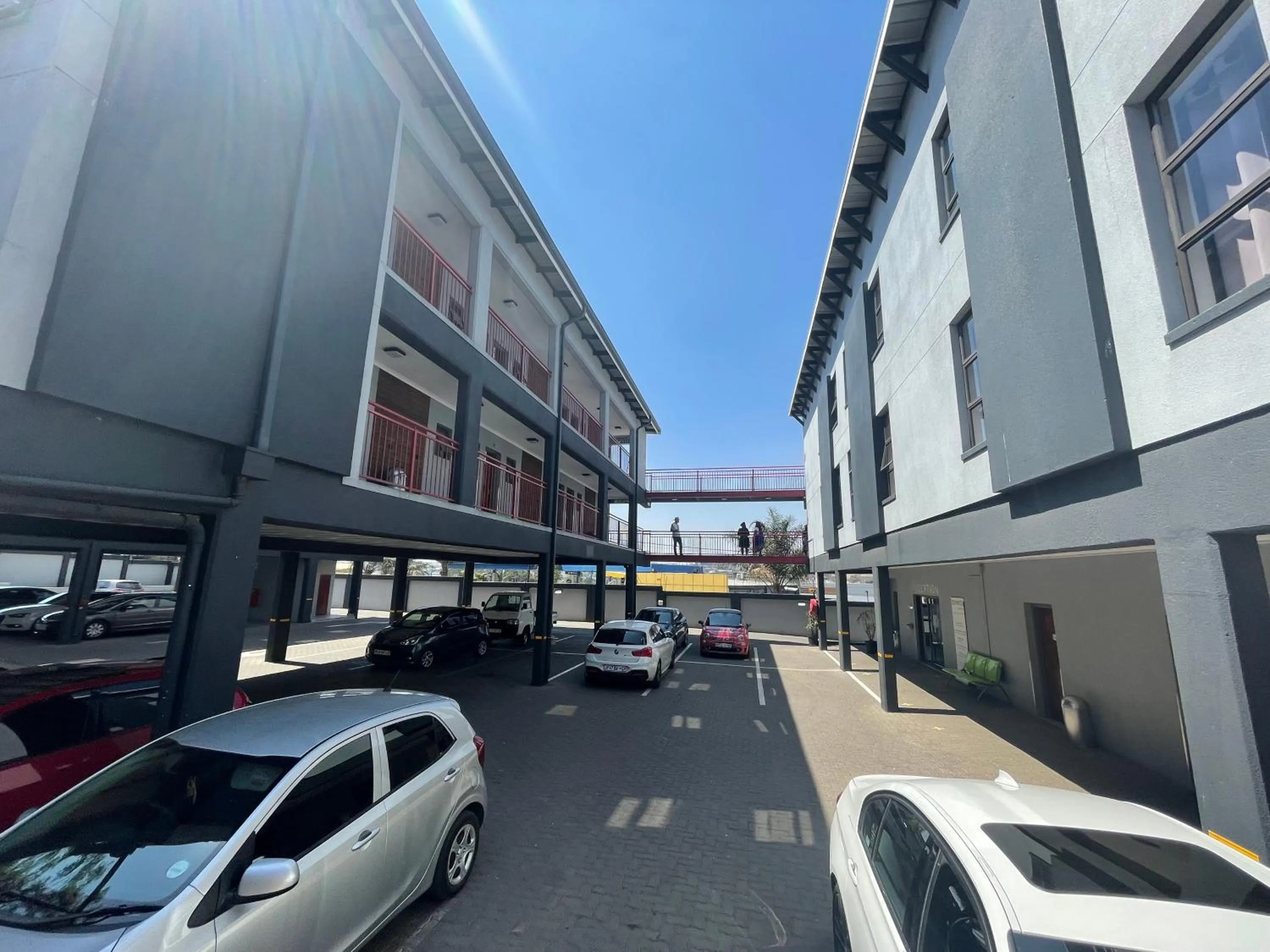 Property building in Ecomotel Marlboro