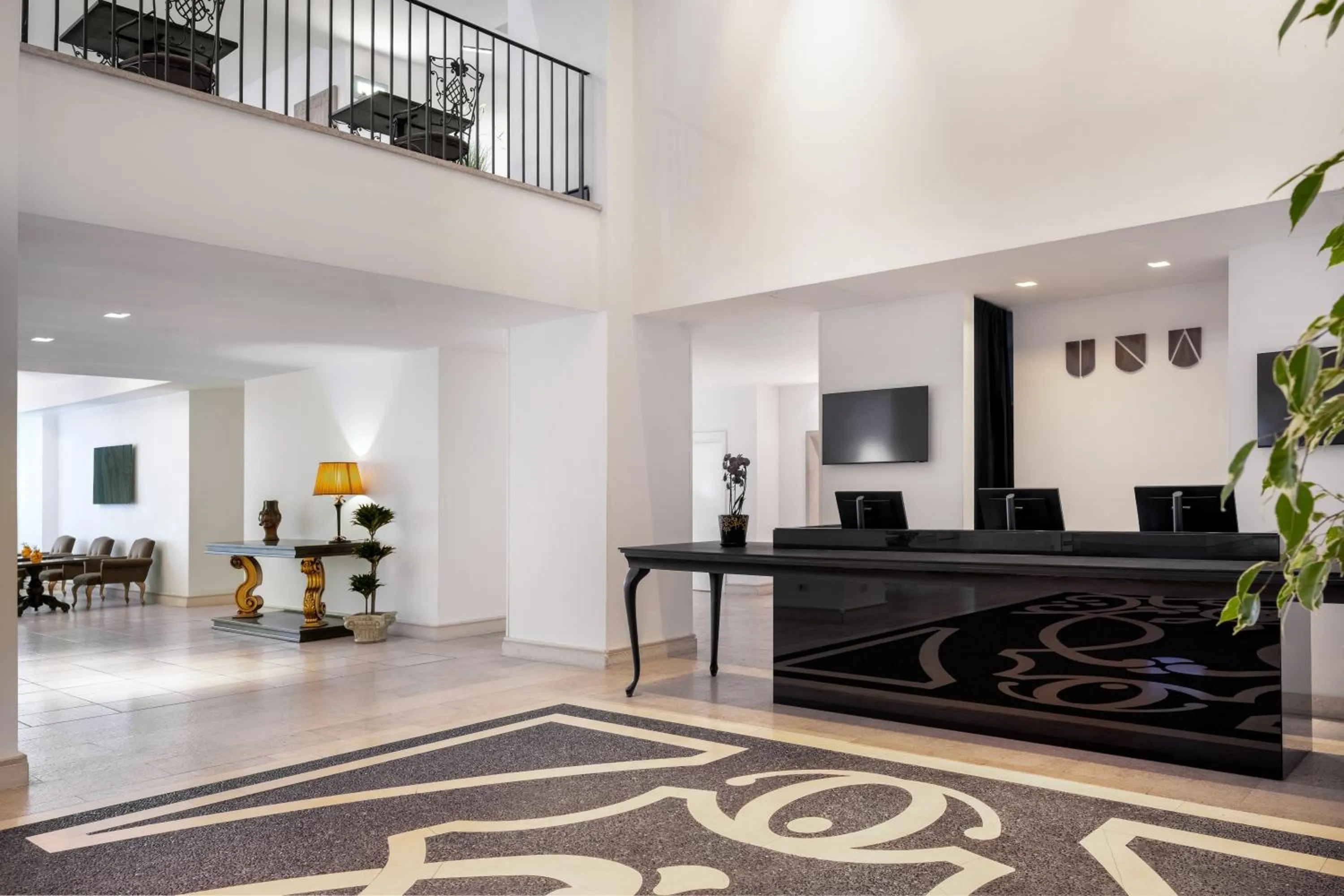 Lobby or reception in Palace Catania | UNA Esperienze