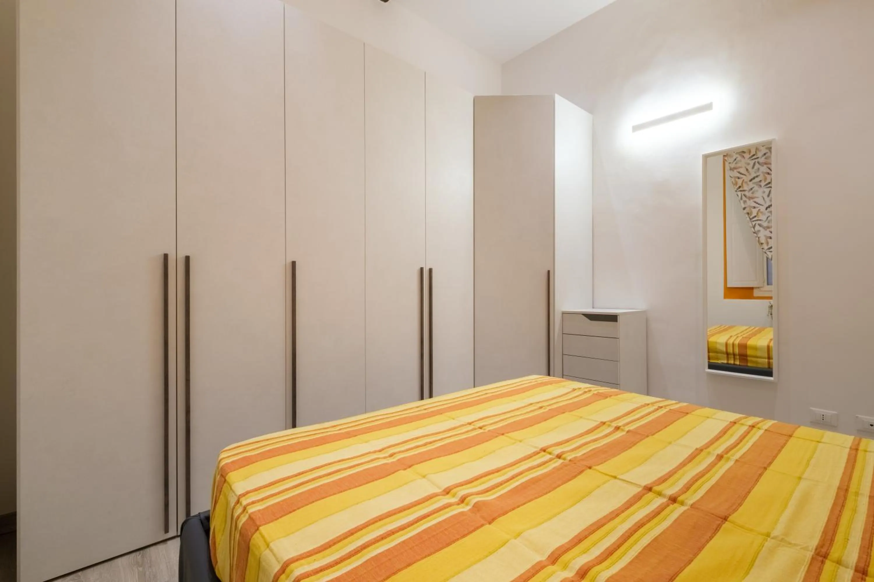 Bedroom in Casa del Mare by Studio Vita