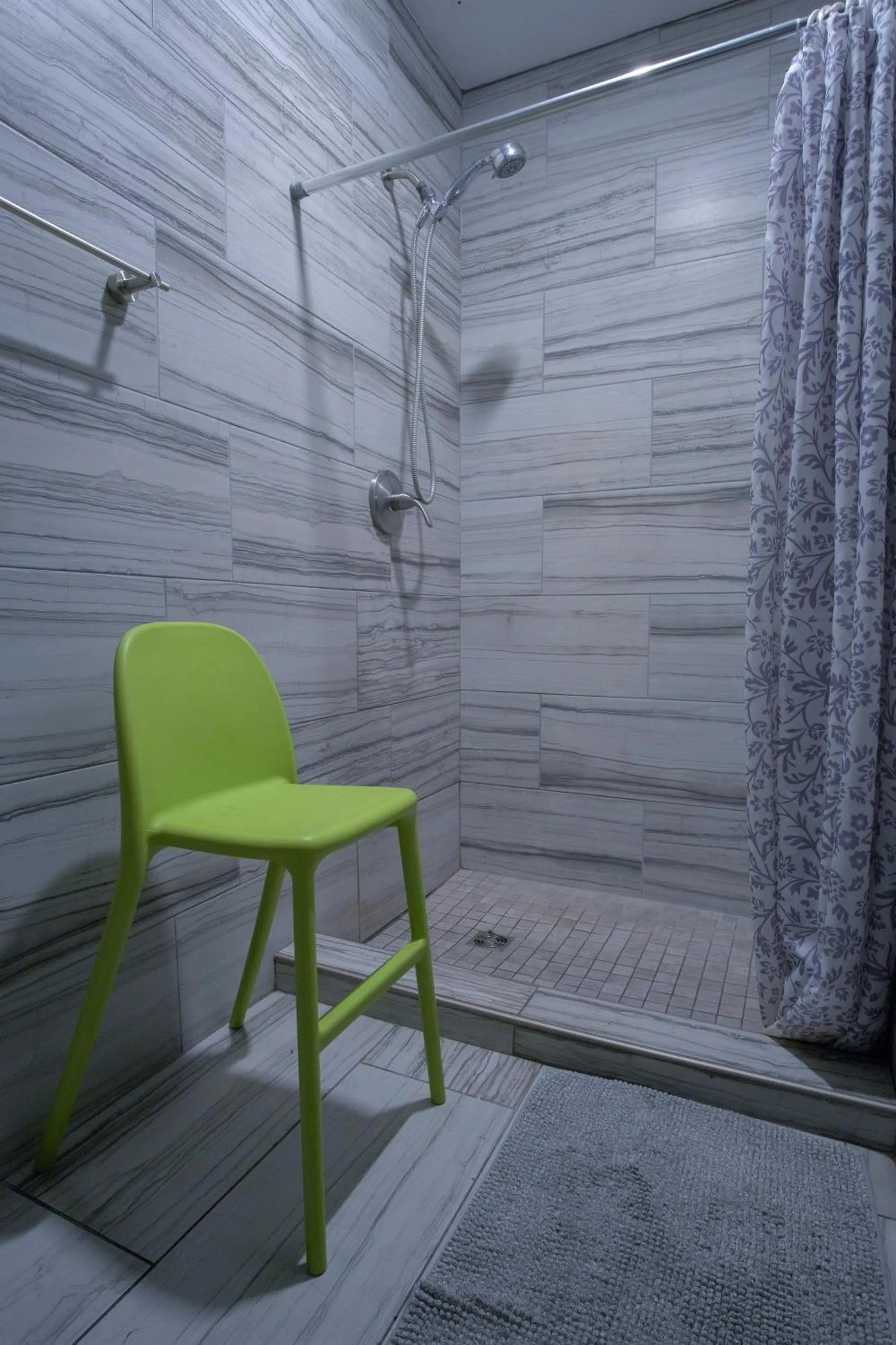 Shower in Lucky D's Youth and Traveler's Hostel