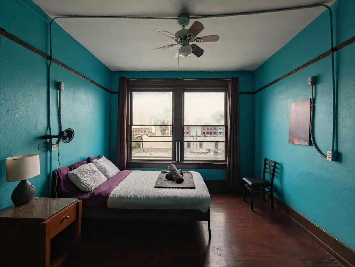 Bed in Lucky D's Youth and Traveler's Hostel