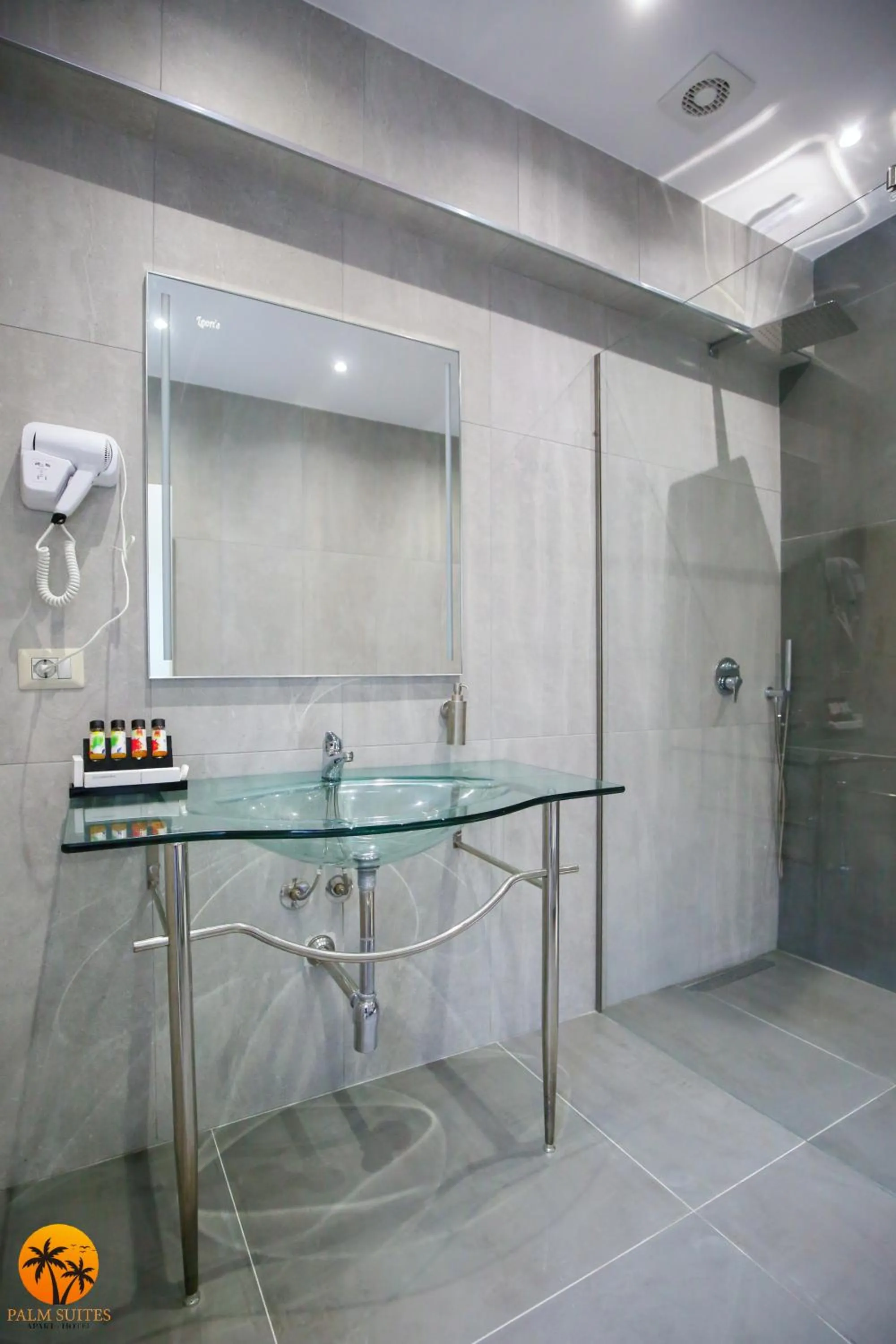 Bathroom in Palm Suites Apartment-Suite