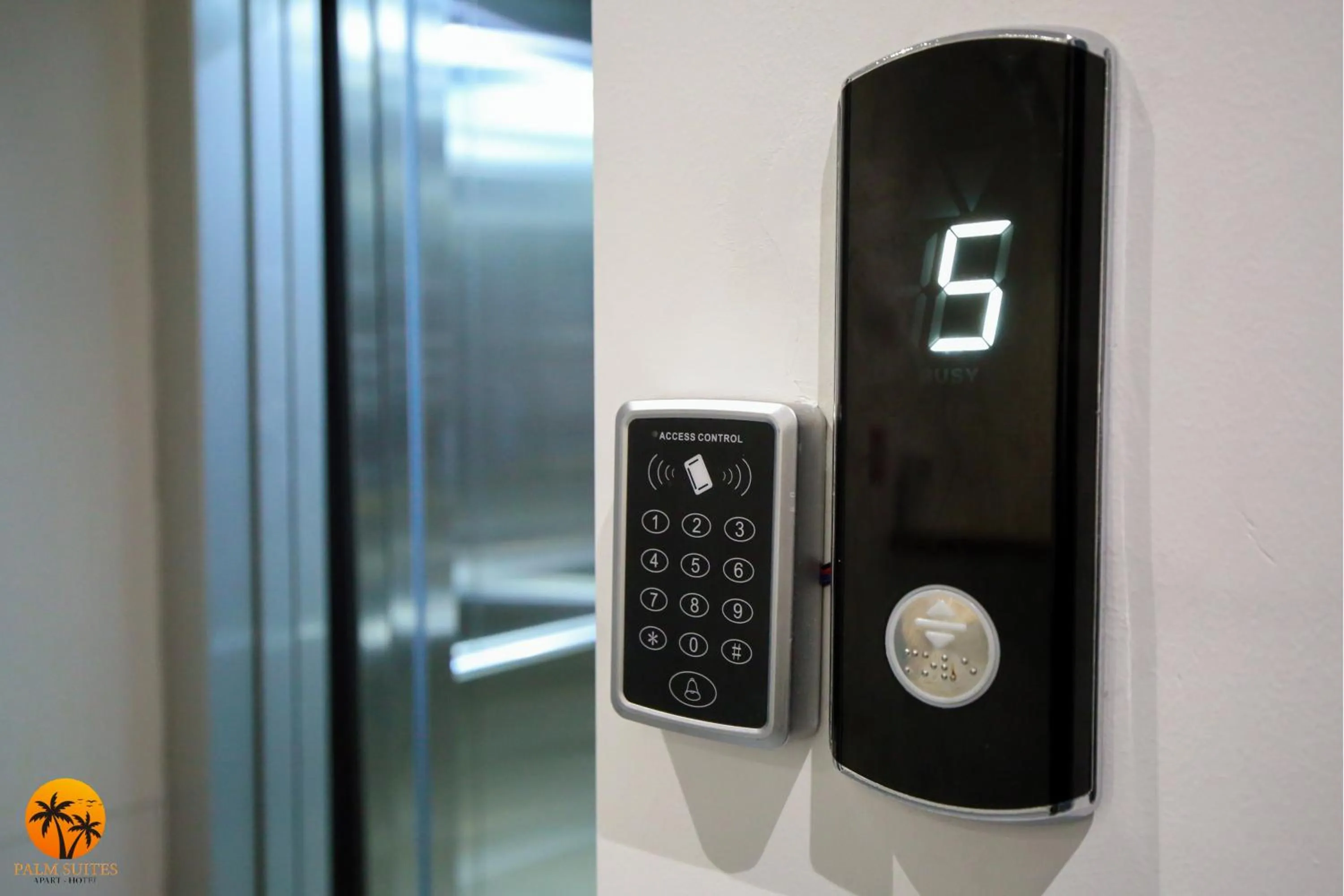elevator in Palm Suites Apartment-Suite