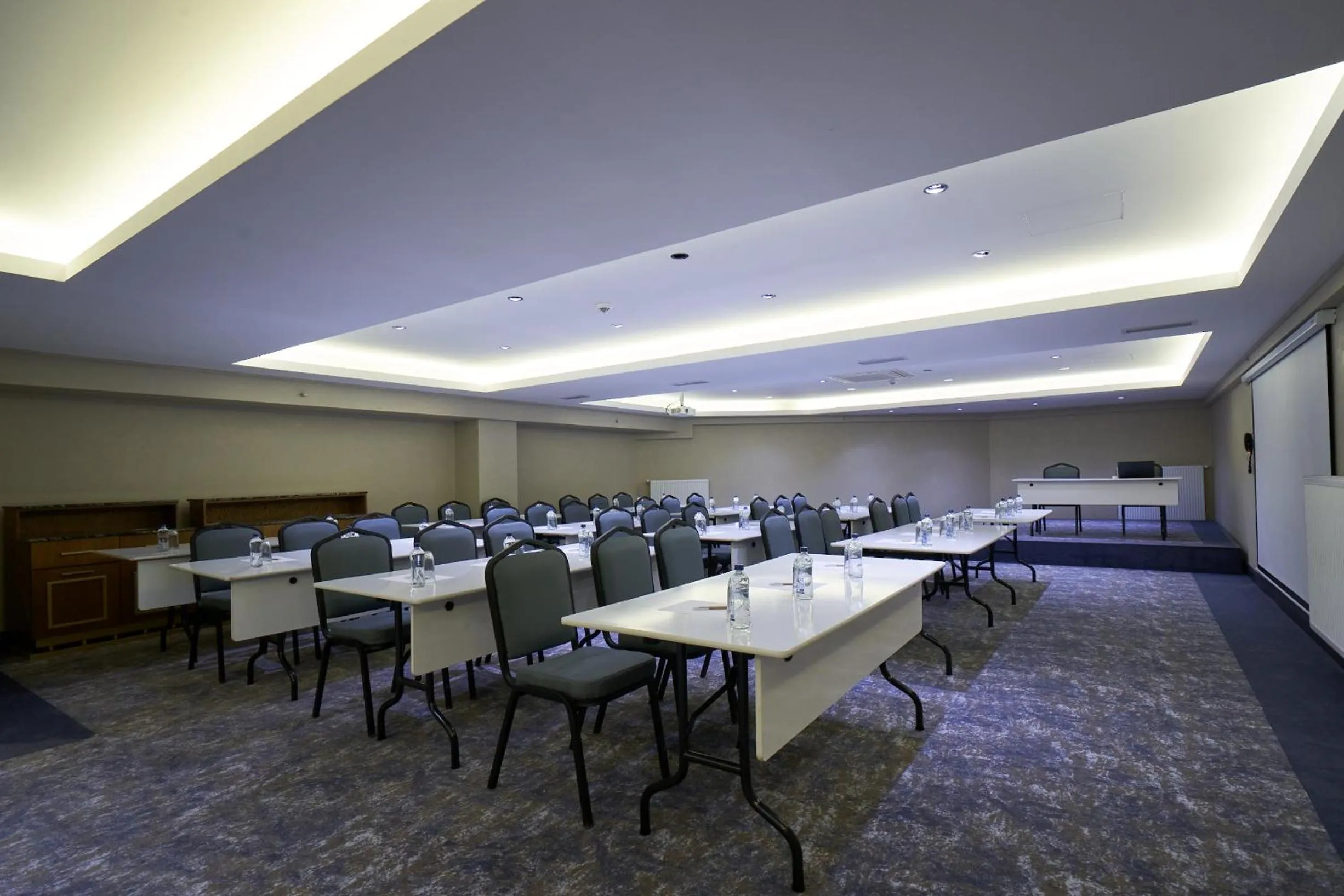 Nova Vista Deluxe & Suites a Member of Radisson Individuals