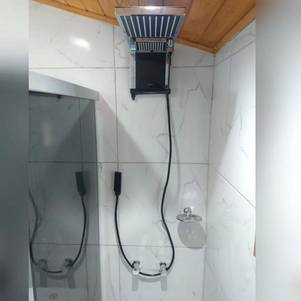 Toilet in RECANTO DO SINALEIRO GRAMADO