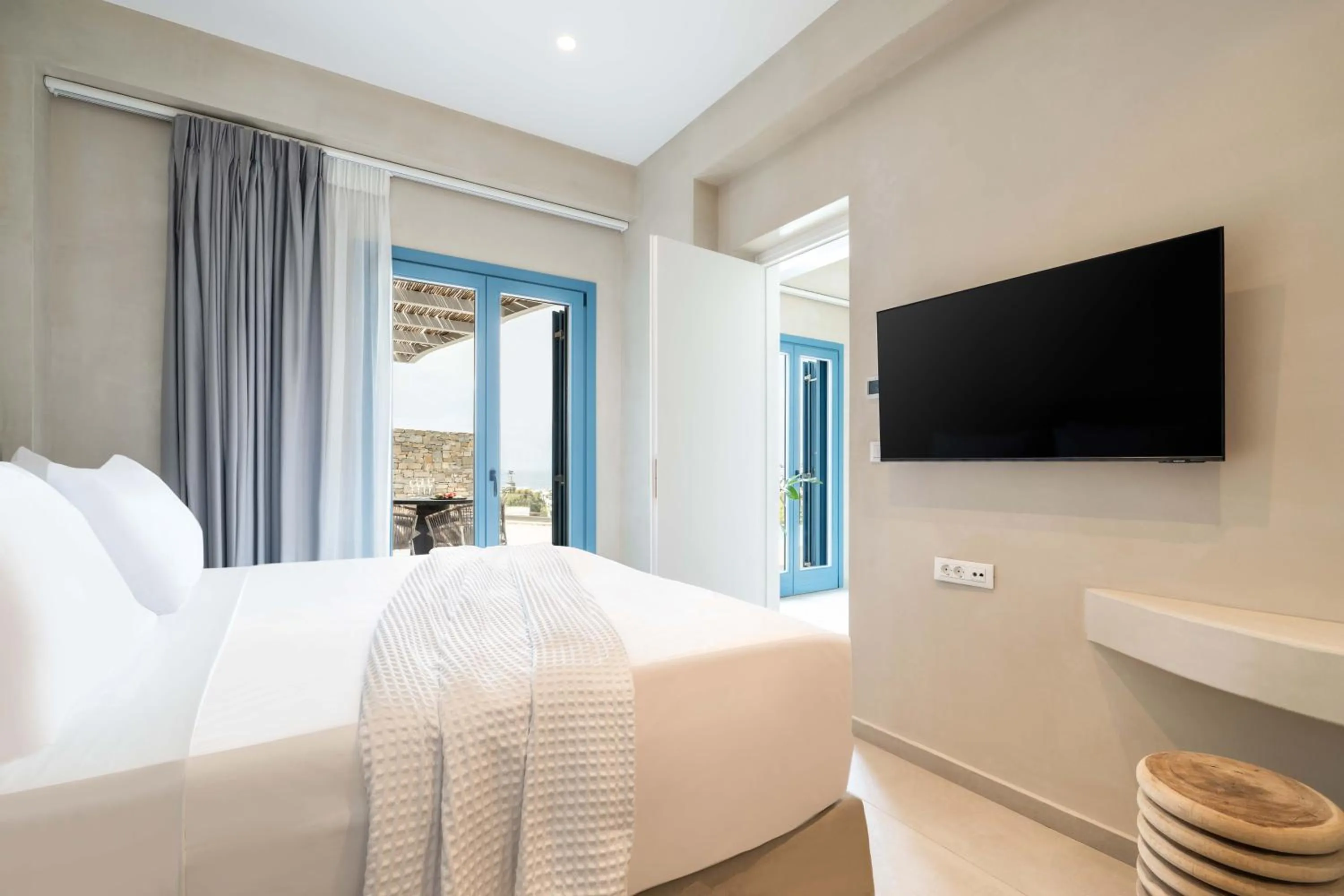 Bed in Aura Suites Paros