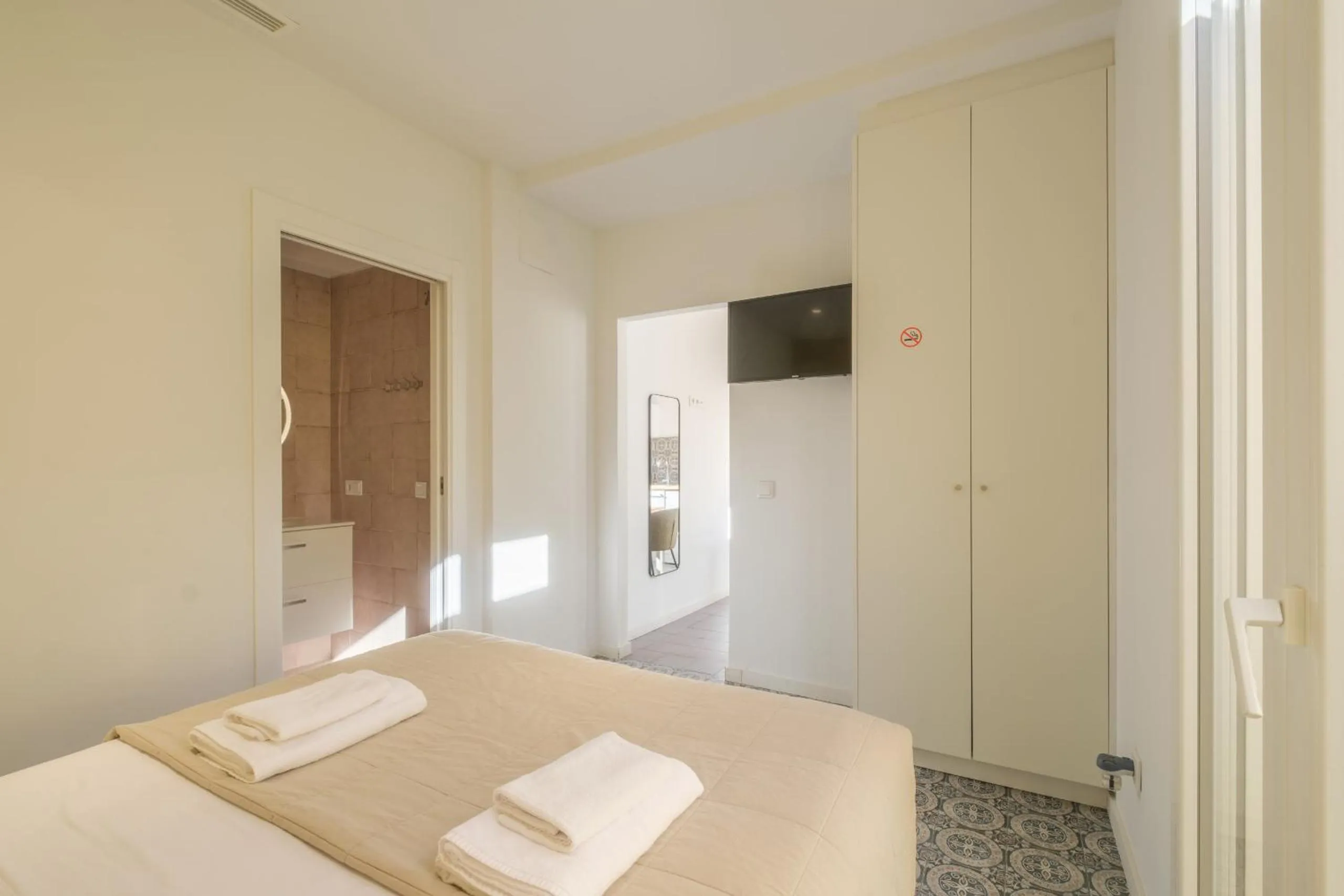Marvellous Apt with a Large Private Terrace
