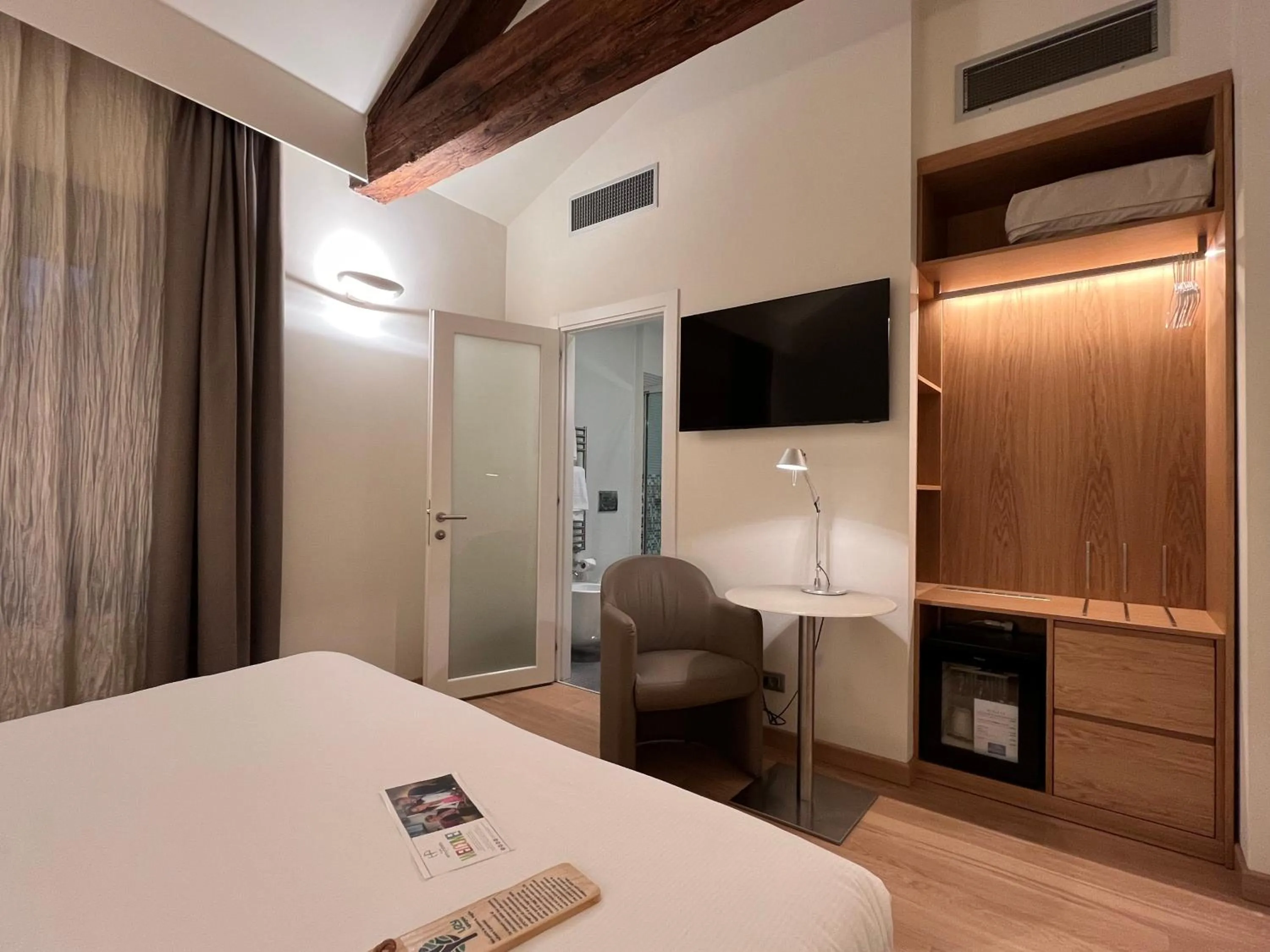 Bed in Hotel Annunziata