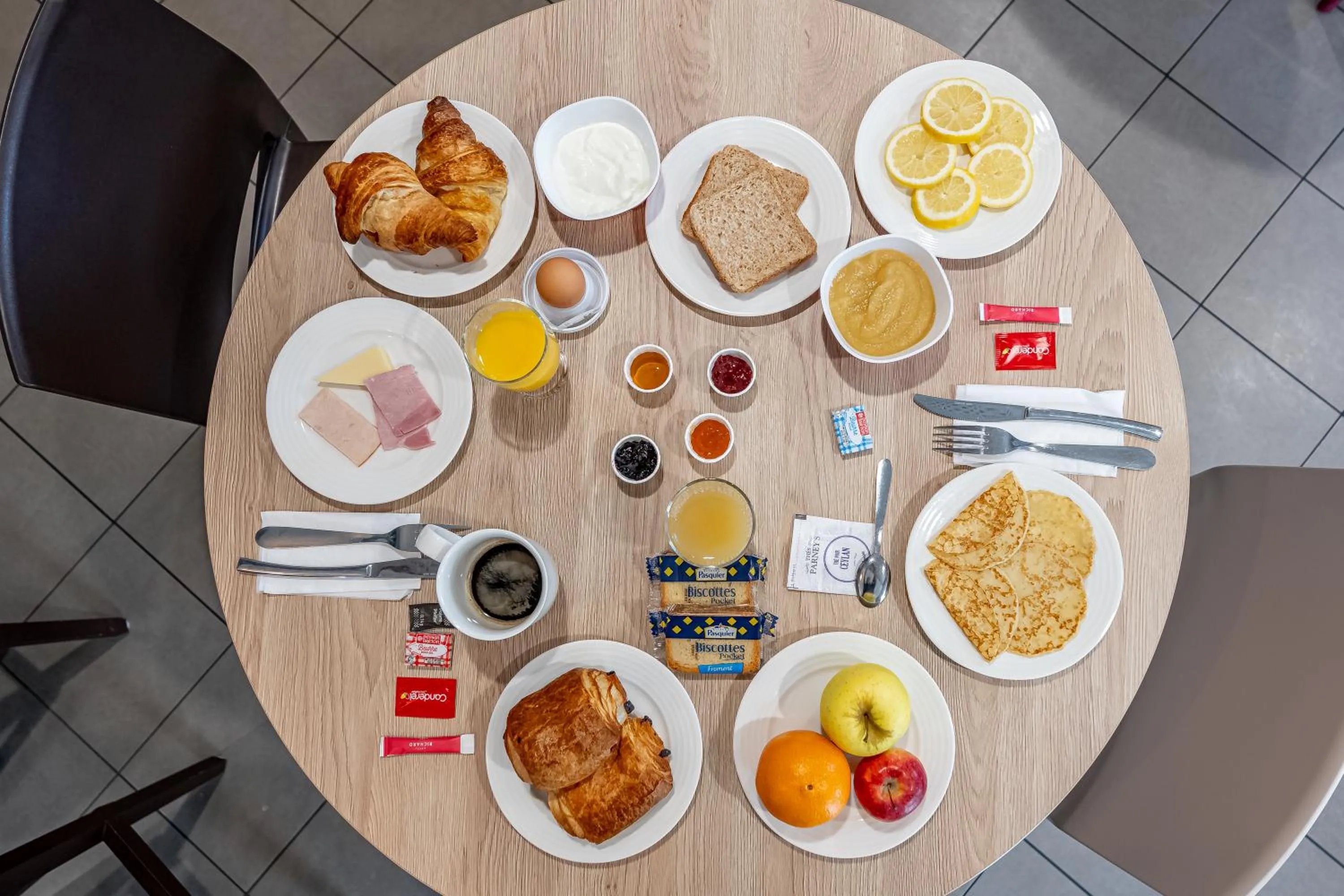 Breakfast in ACE Hôtel Bordeaux Carbon Blanc