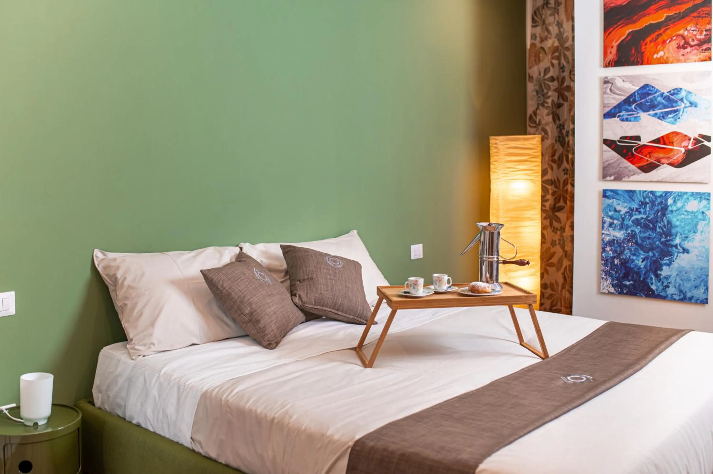 Bedroom, Bed in Neocore