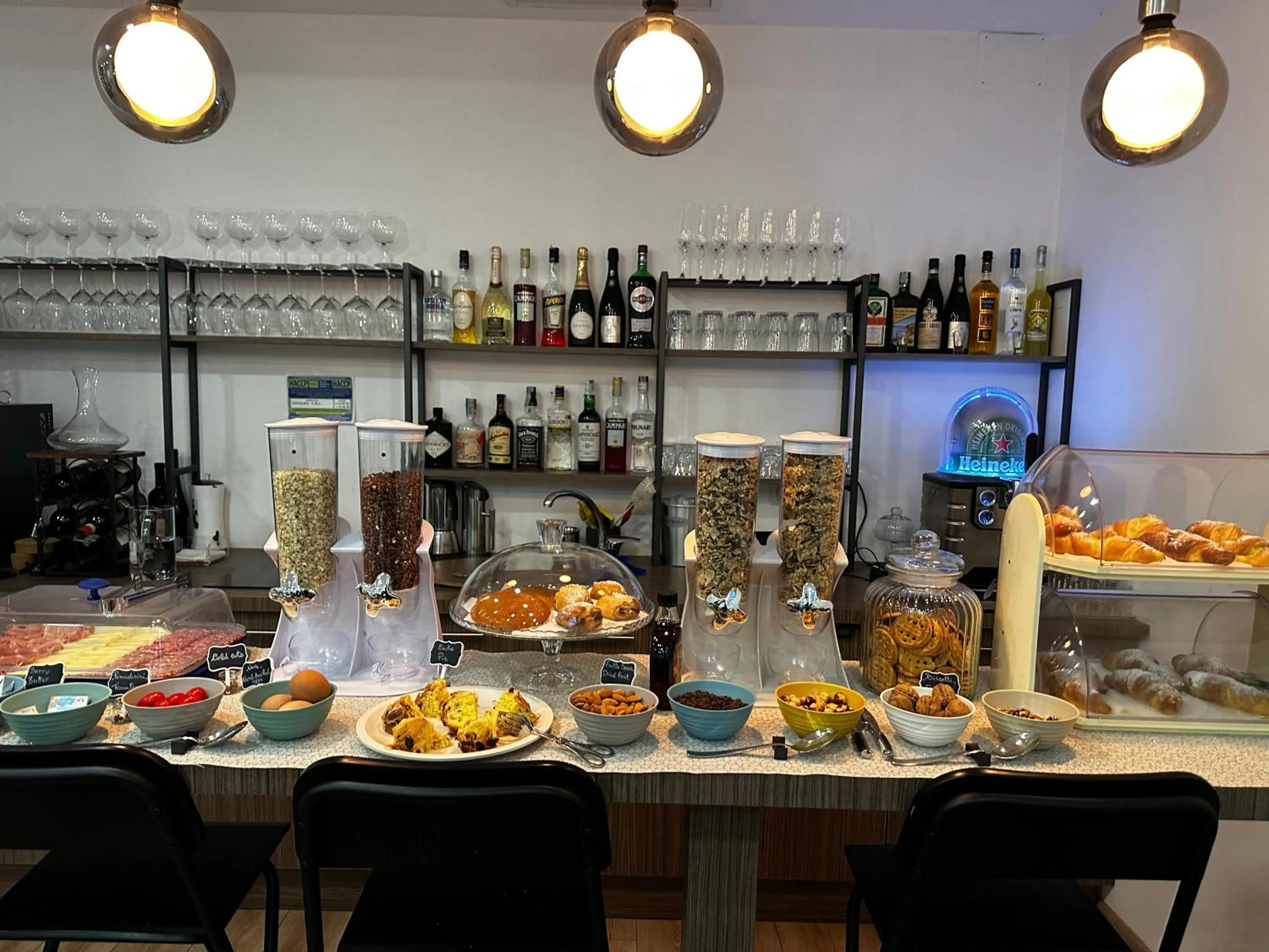 Breakfast in Neocore