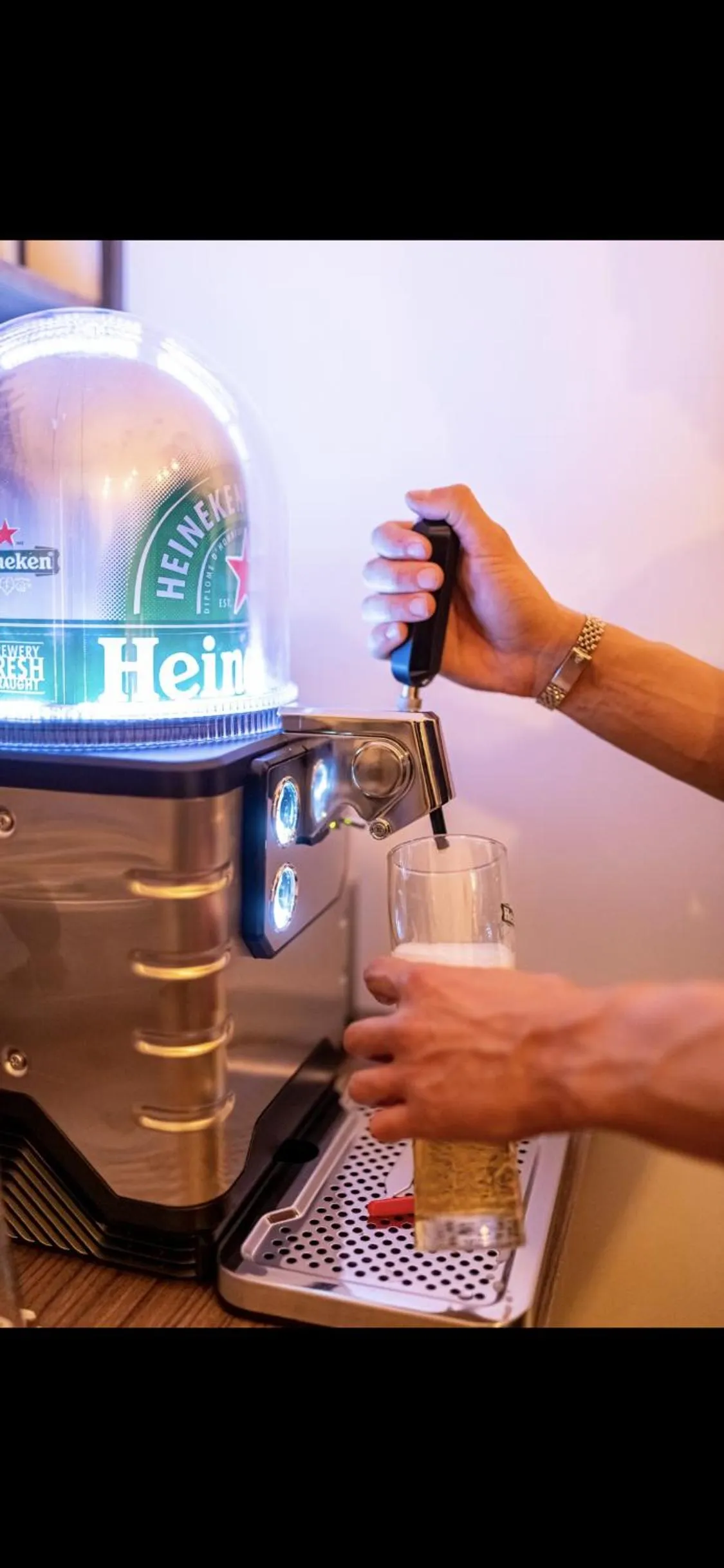 Restaurant/places to eat in Neocore