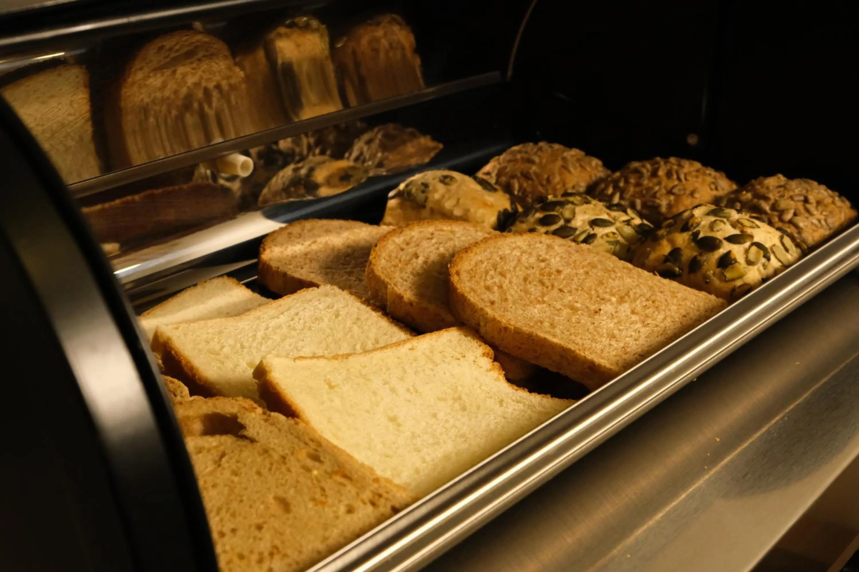 Breakfast in Neocore