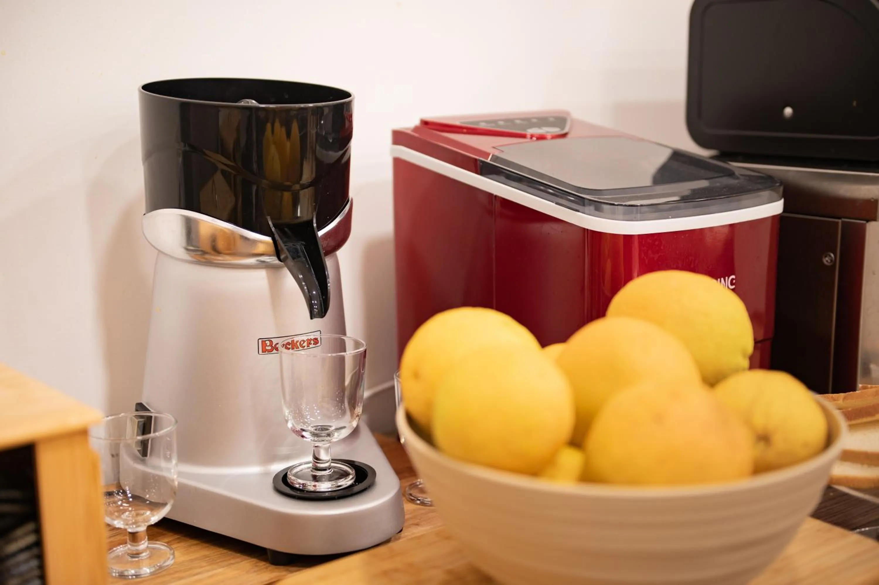 Breakfast in Neocore