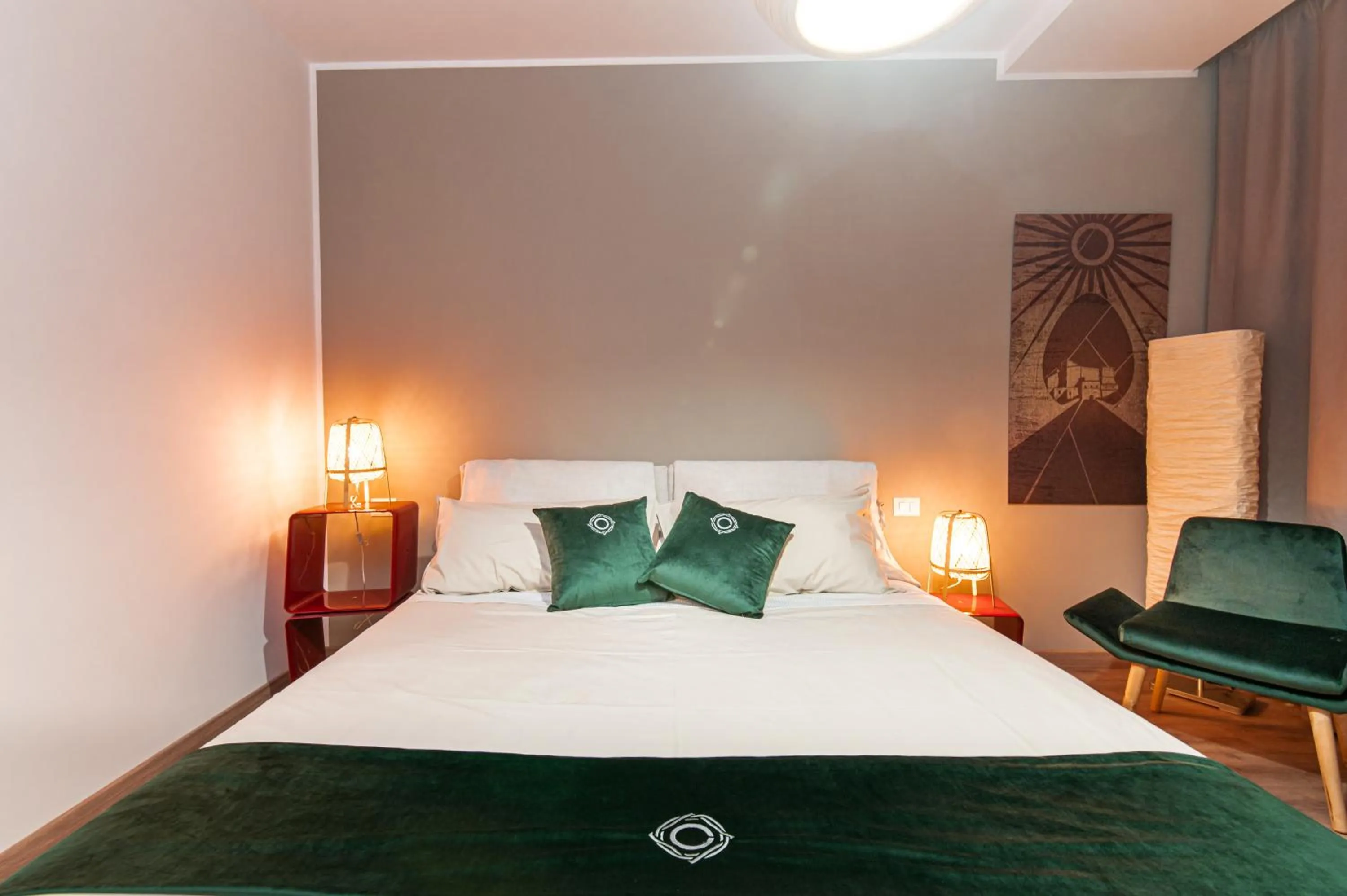 Photo of the whole room, Bed in Neocore